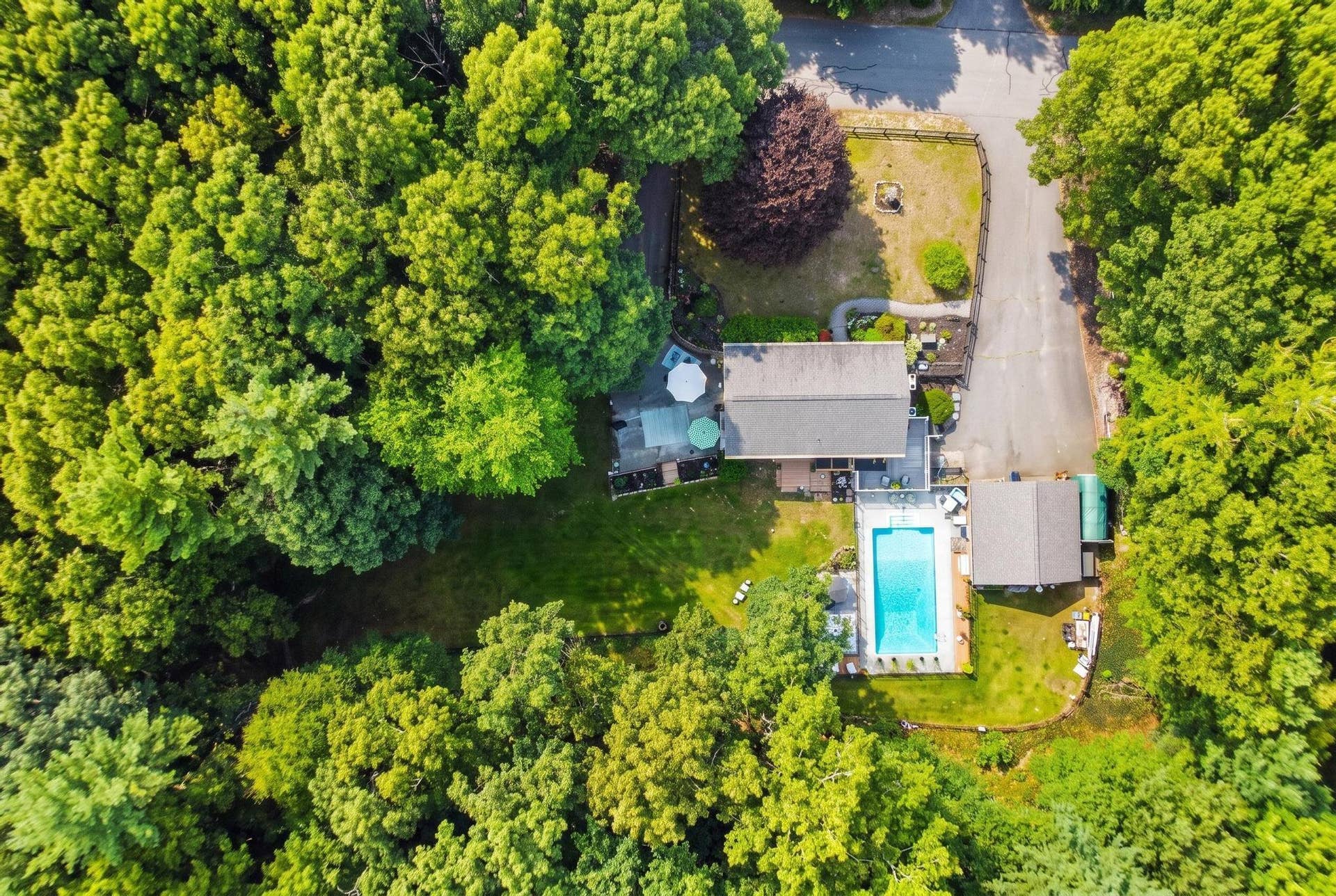 17 Maple Street, Douglas, MA 01516