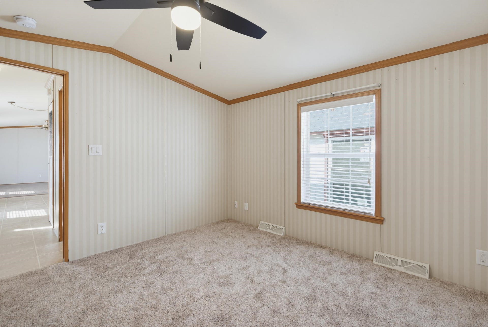 42 Columbia Drive, Newmarket, NH 03857