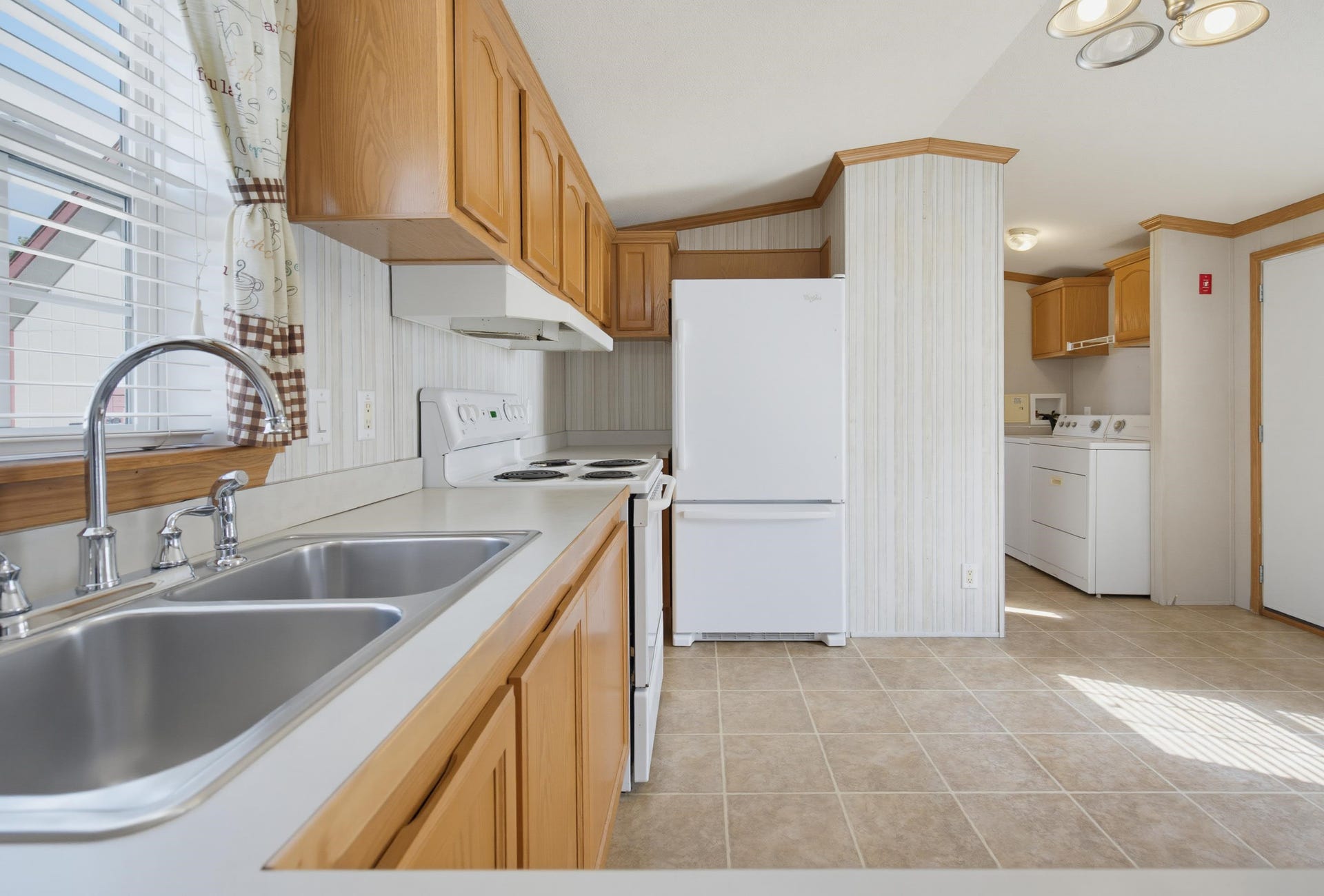 42 Columbia Drive, Newmarket, NH 03857