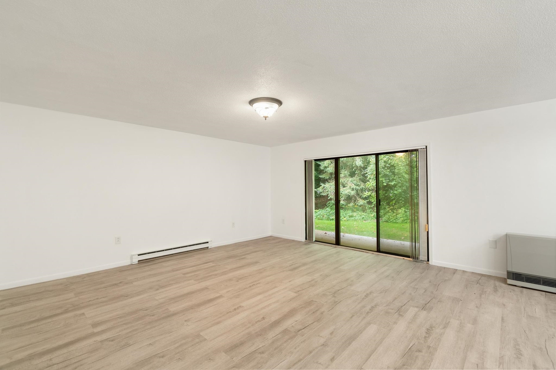77 Bayberry Lane, South Burlington, VT 05403