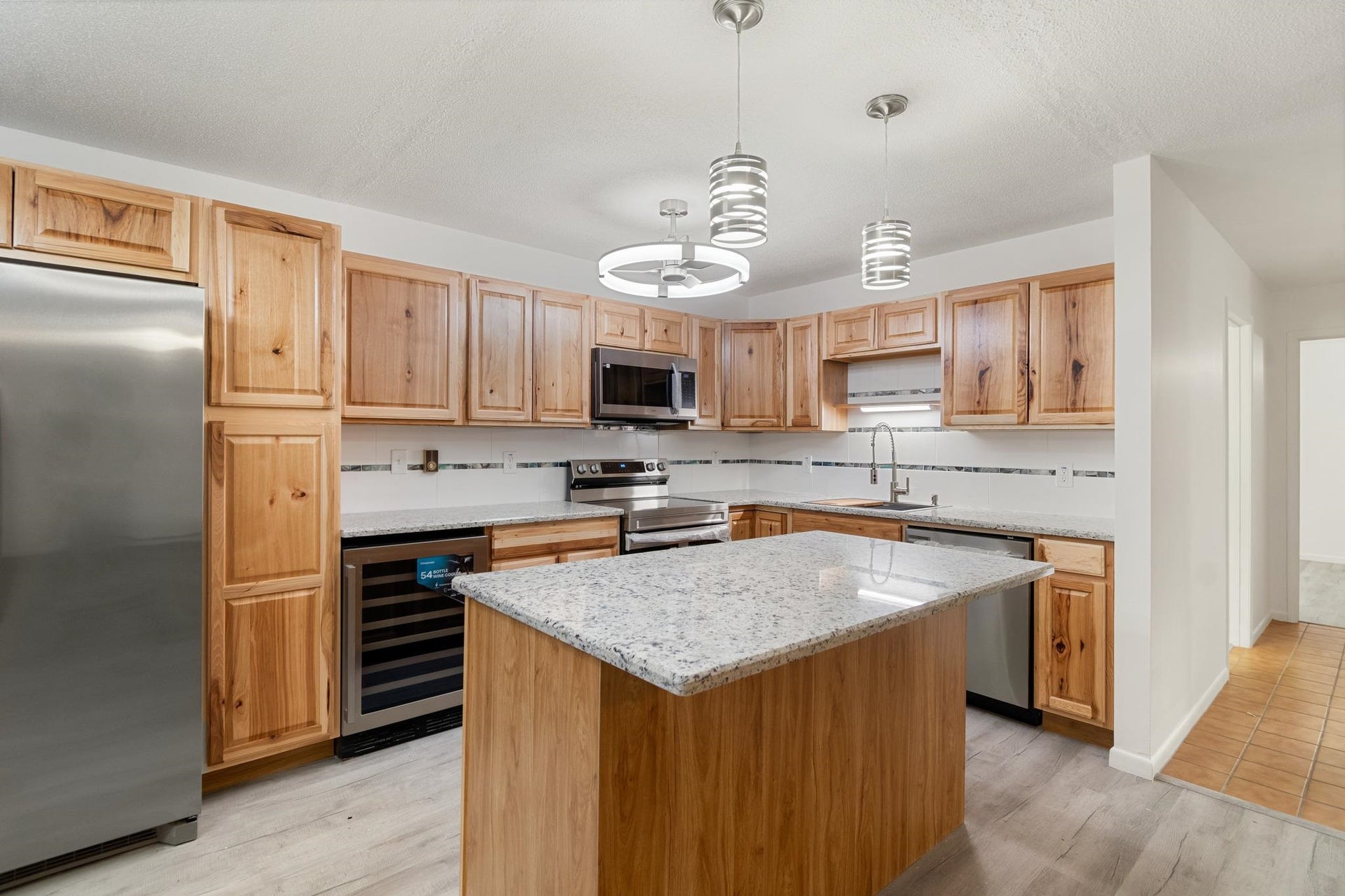 77 Bayberry Lane, South Burlington, VT 05403