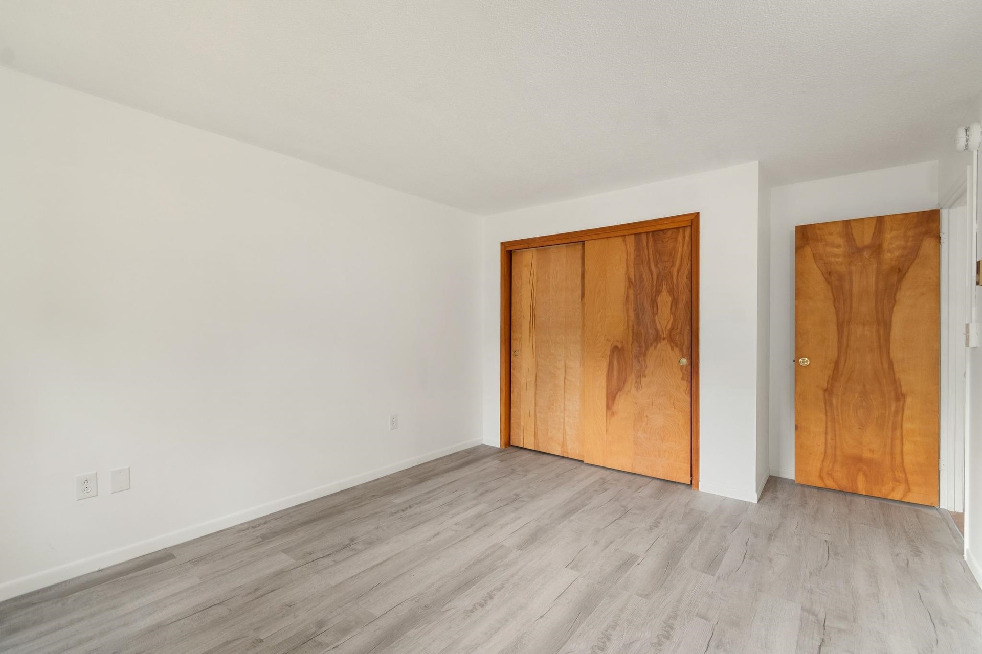 77 Bayberry Lane, South Burlington, VT 05403