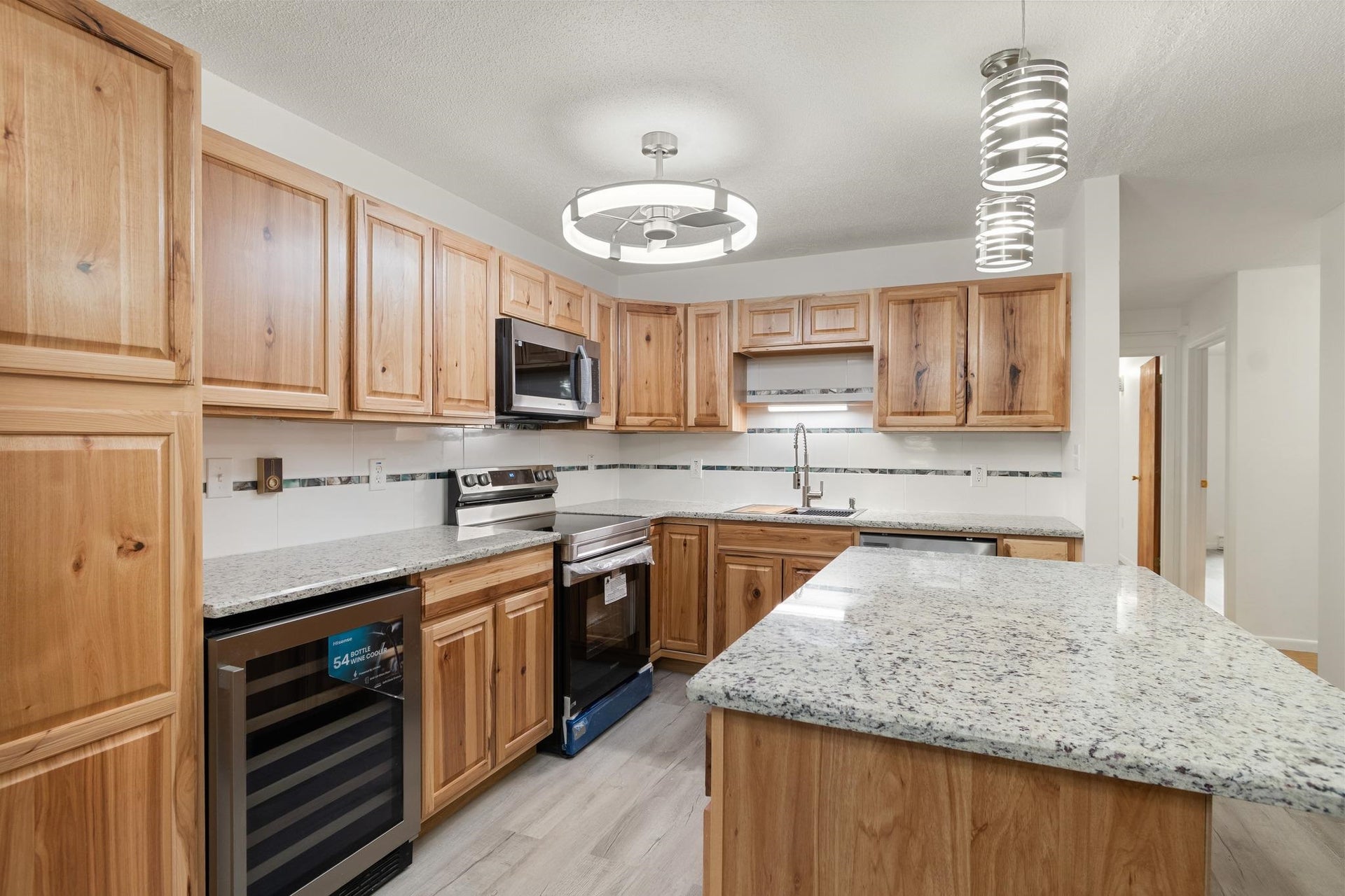 77 Bayberry Lane, South Burlington, VT 05403