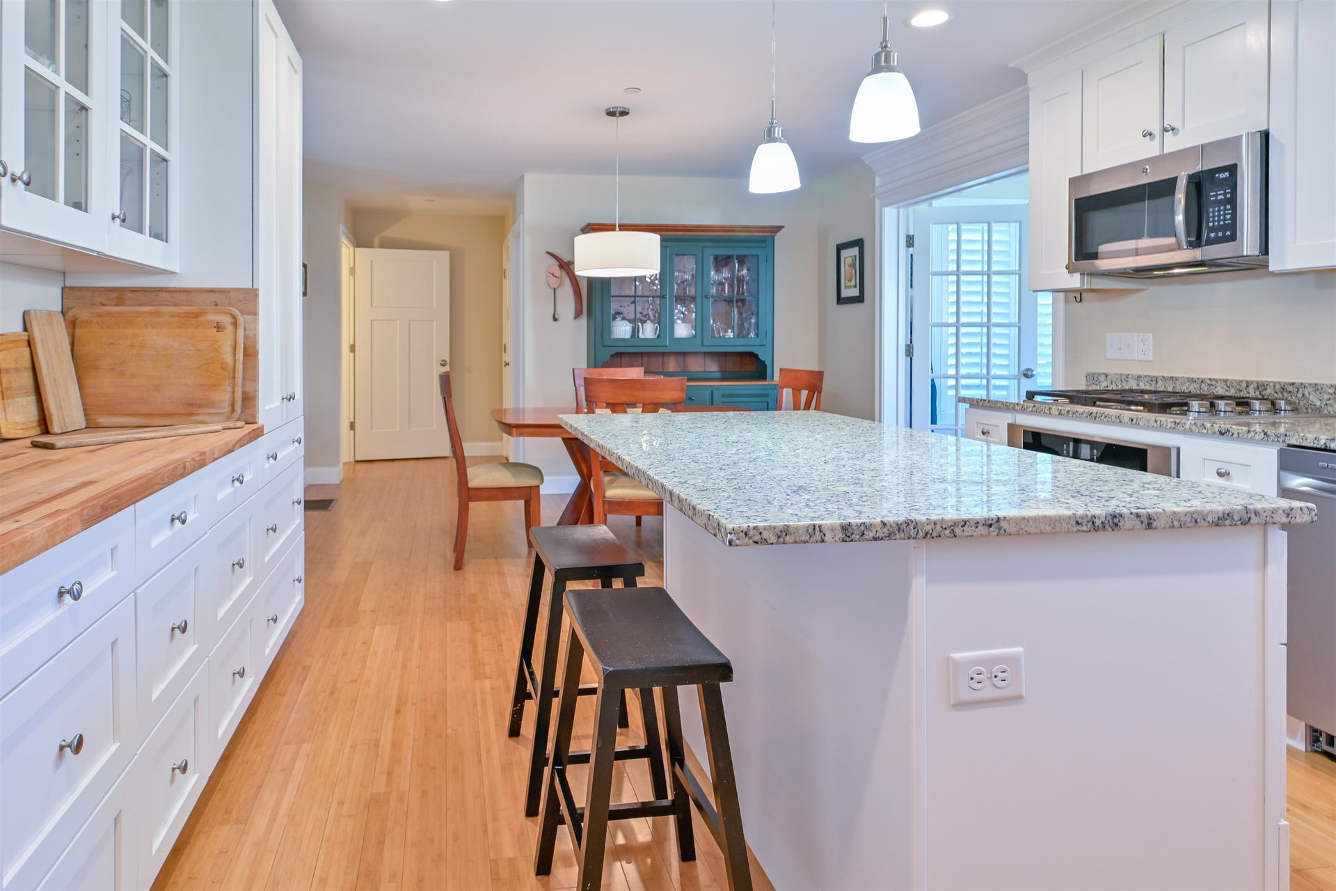 251 Villager Road, Chester, NH 03036