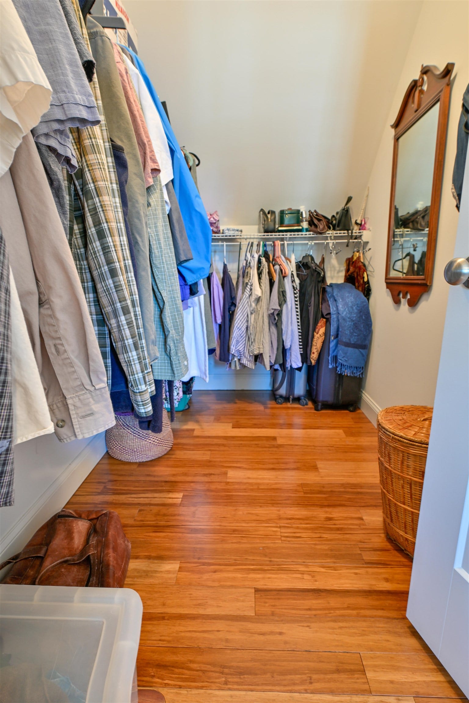 Walk-in closet