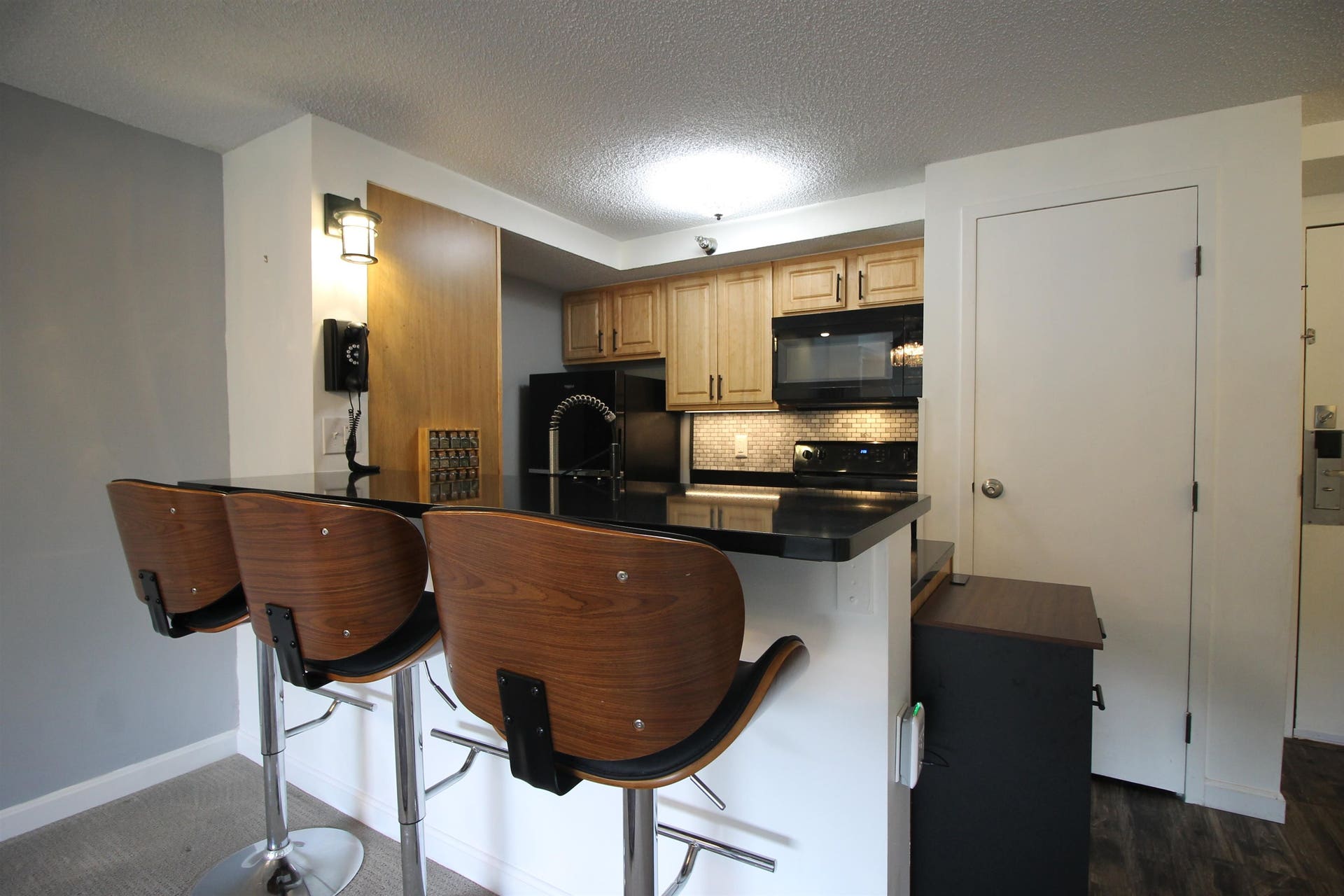 Breakfast bar is perfect
