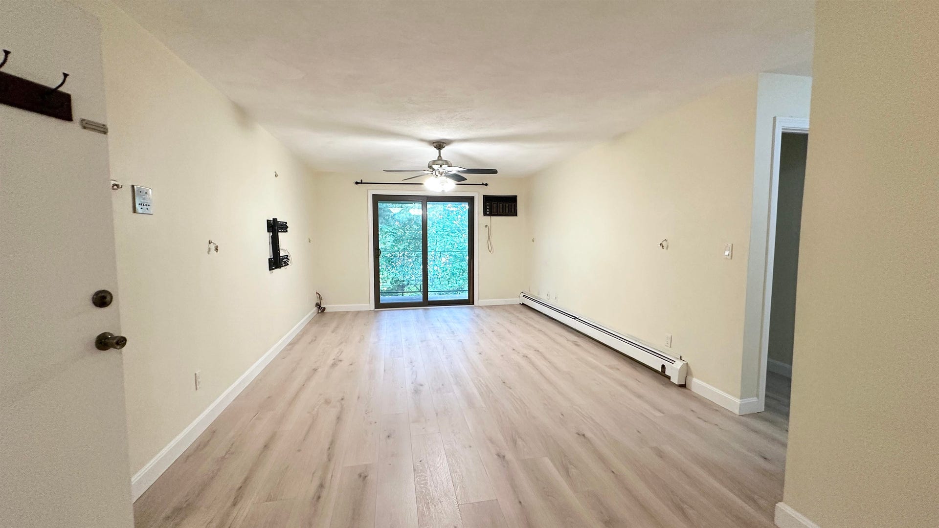 12 Strawberry Bank Road, #11, Nashua, NH 03062