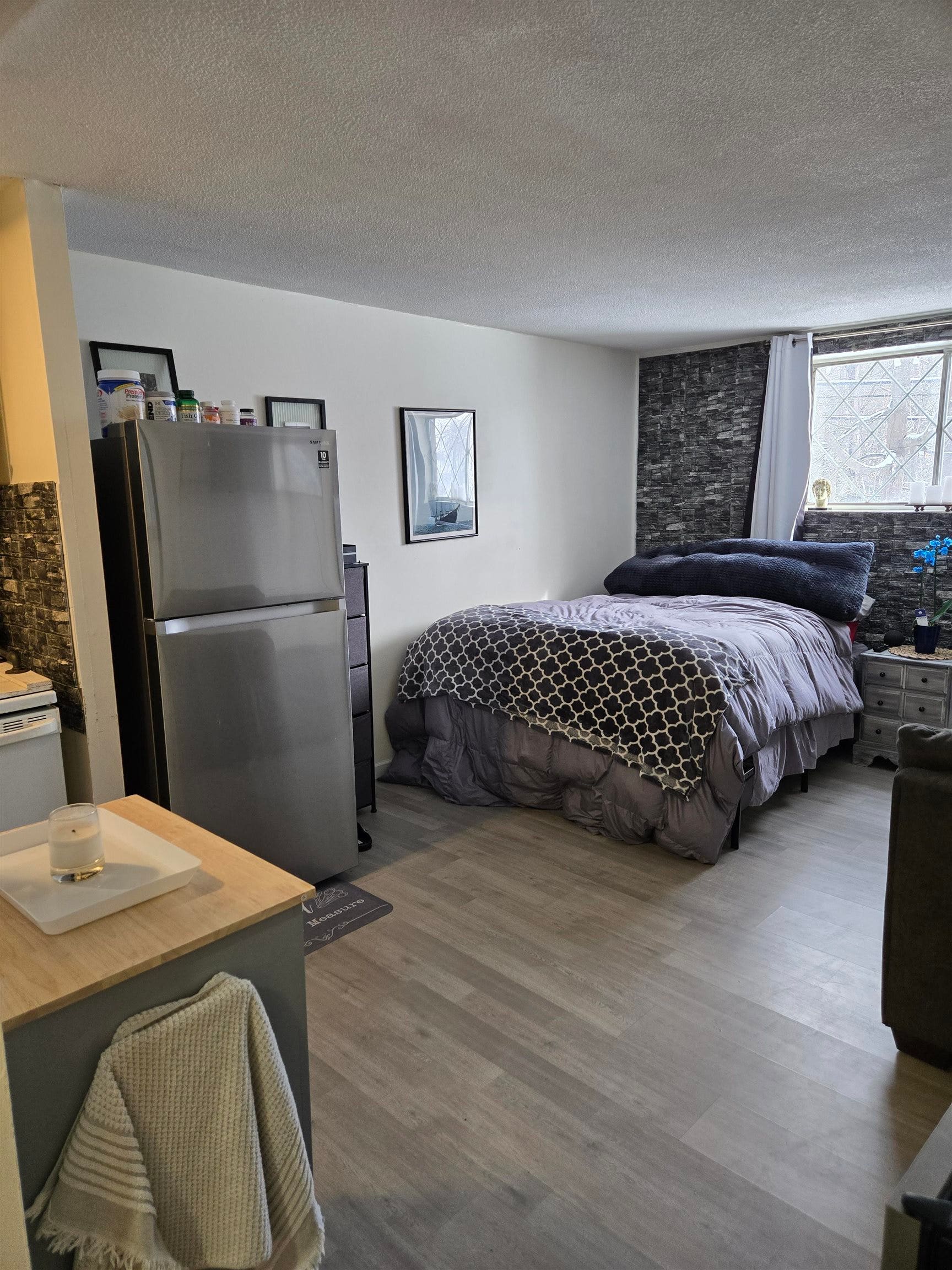 2 Silvestri Circle, #6, Derry, NH 03038
