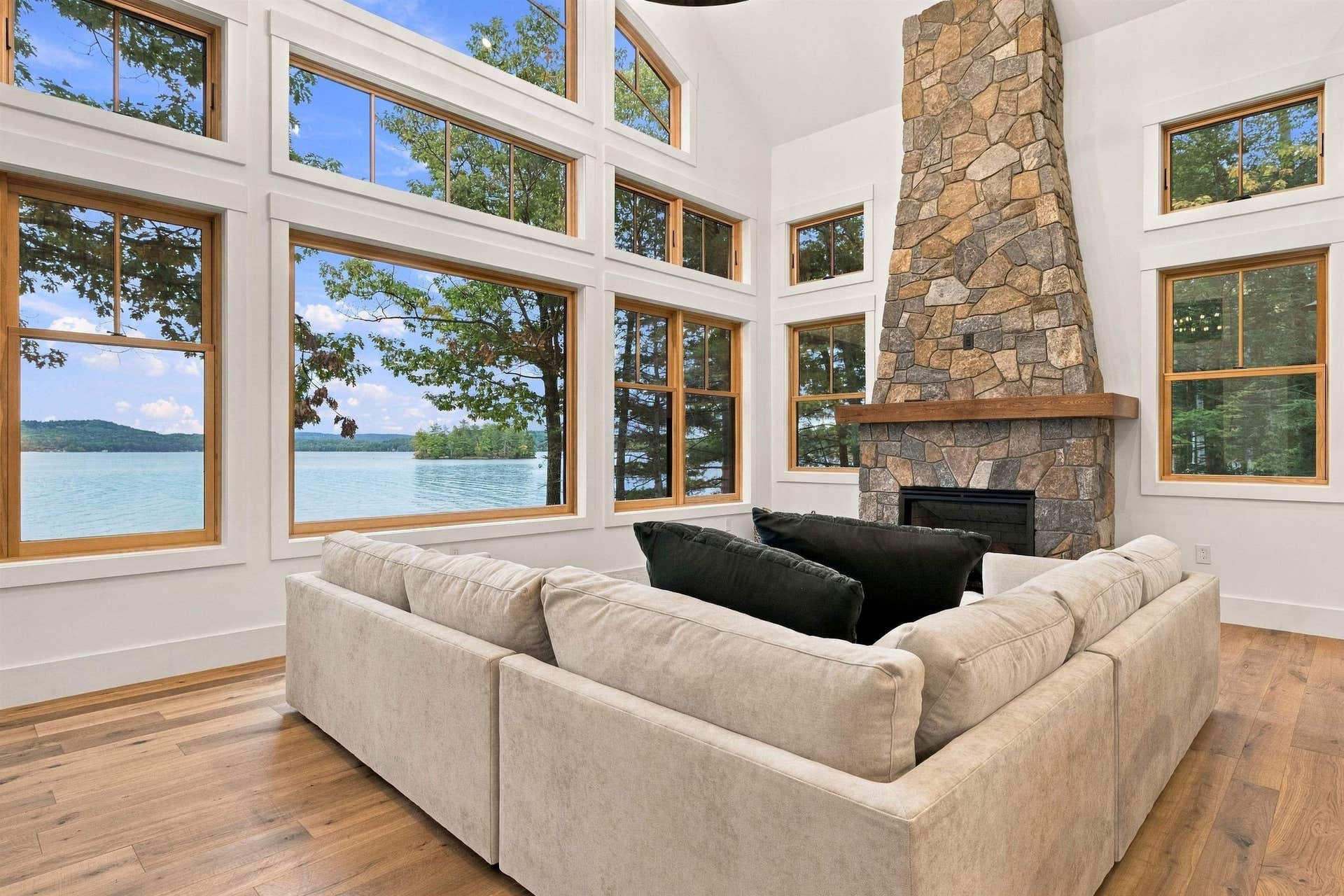 16 Garnet Point Road, Moultonborough, NH 03254