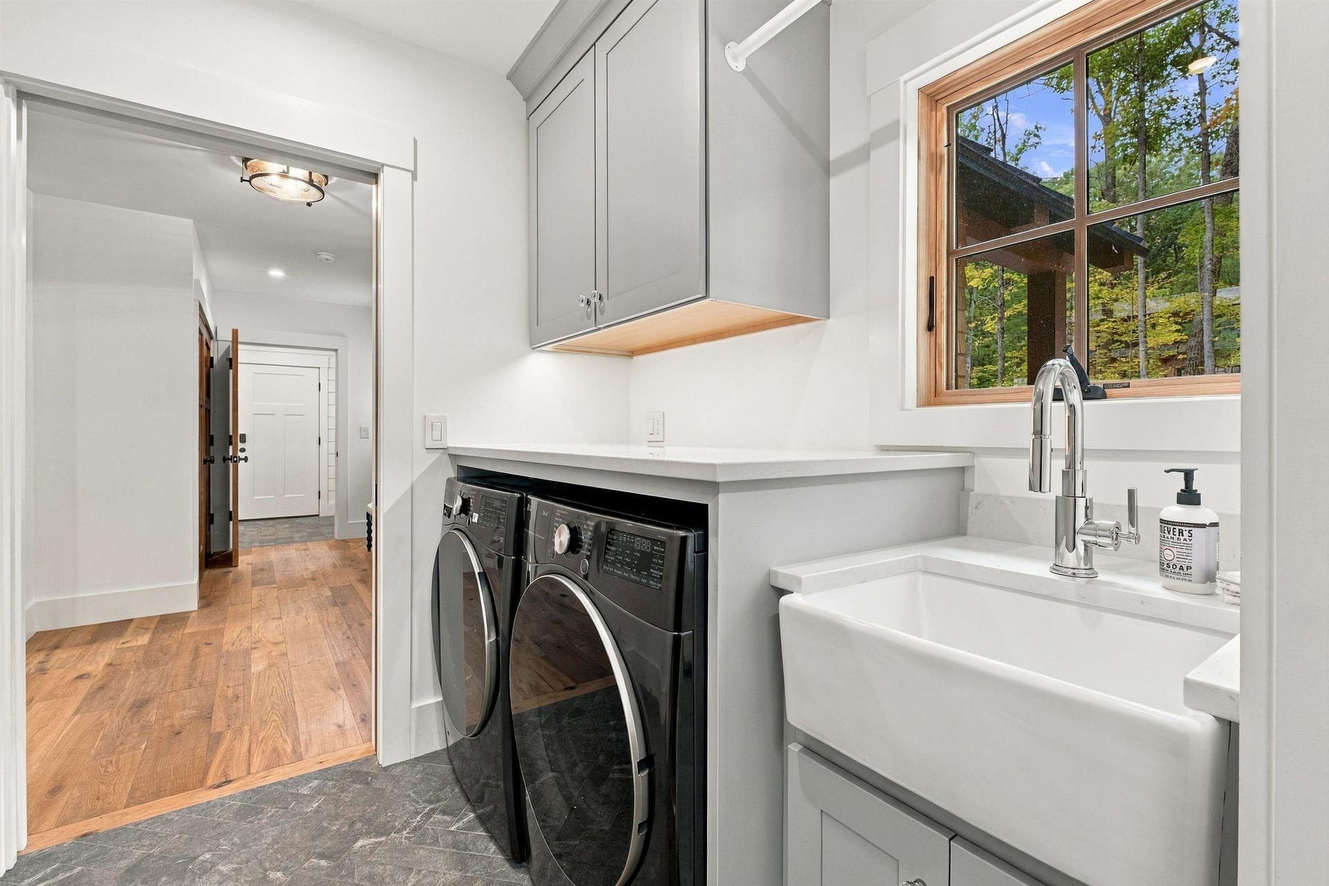 16 Garnet Point Road, Moultonborough, NH 03254