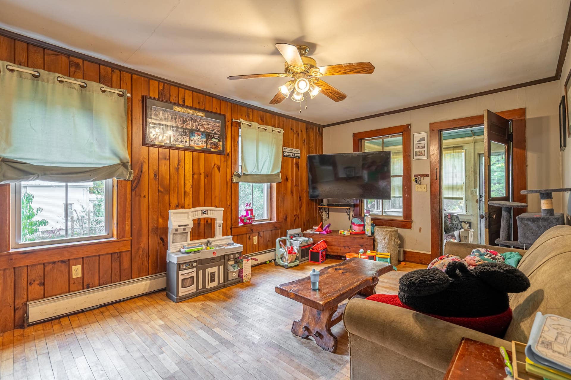 29 Huckins Street, Ossipee, NH 03814