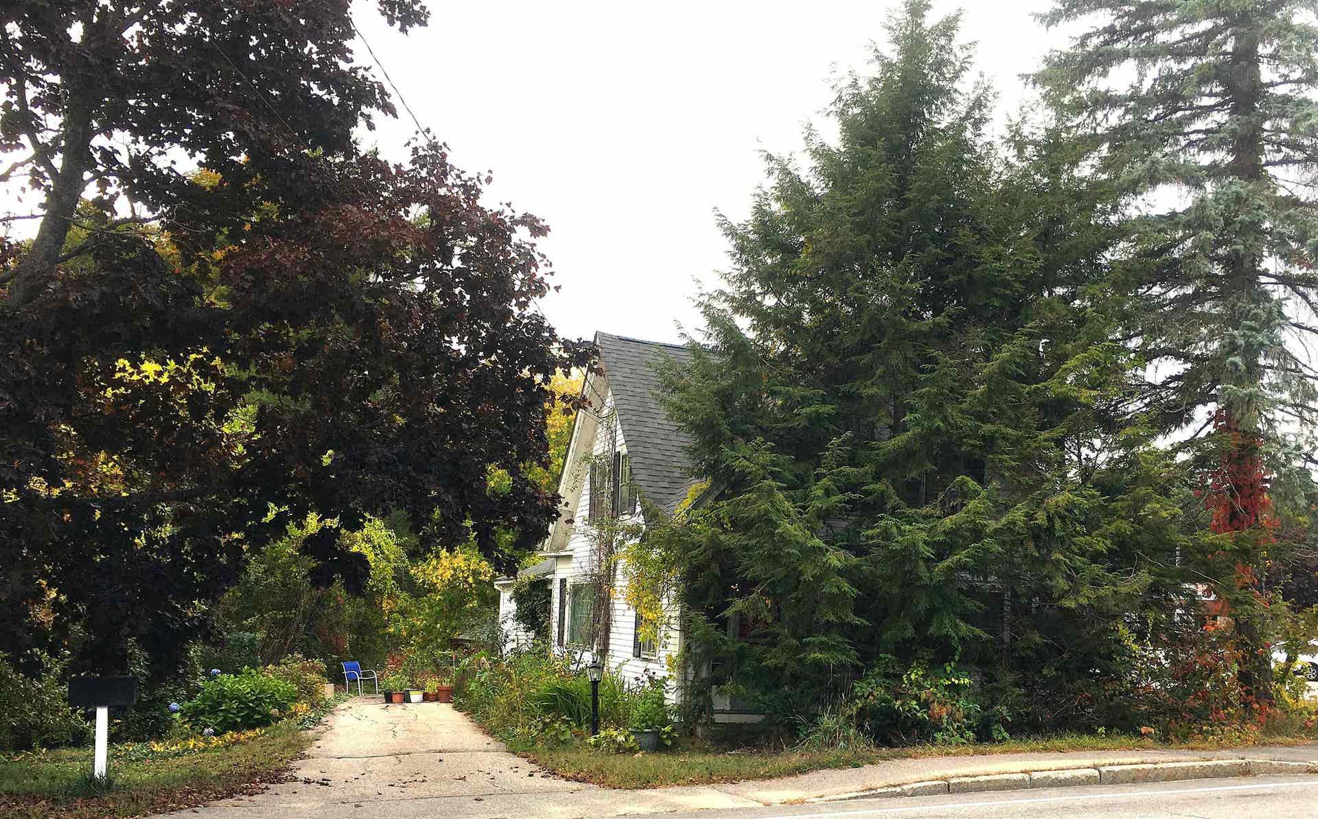 436 Elm Street, Laconia, NH 03246