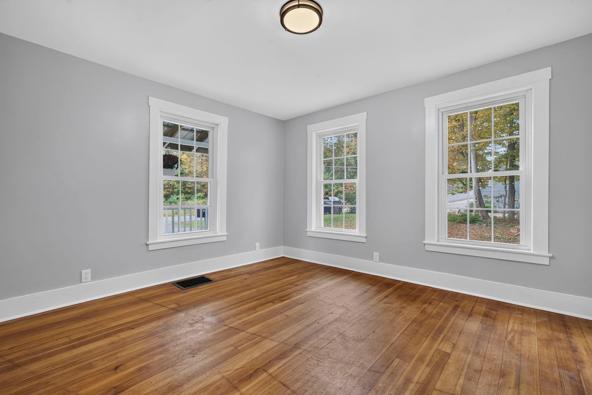 66 Lafayette Street, Claremont, NH 03743