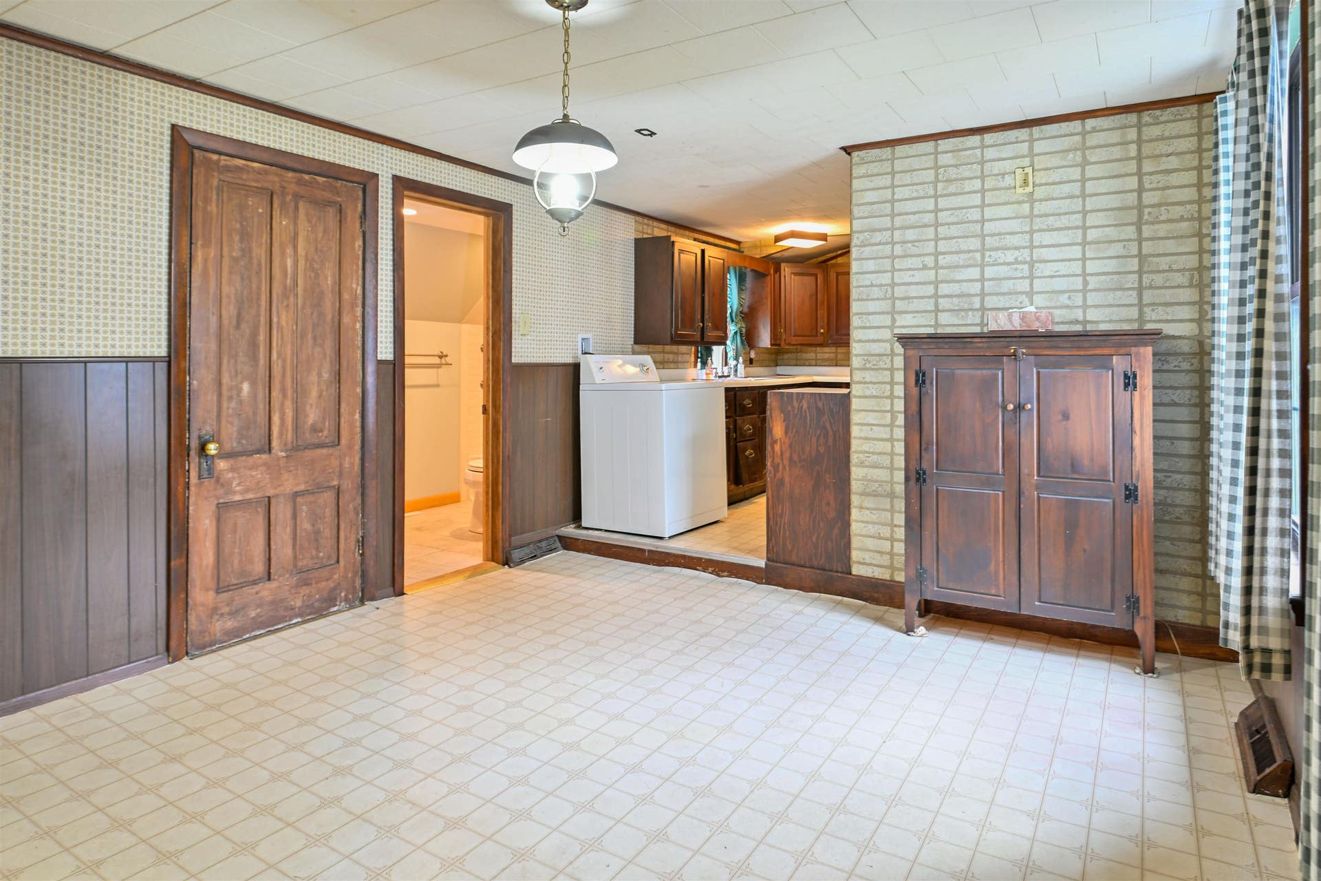 120 Ashland Street, Manchester, NH 03104