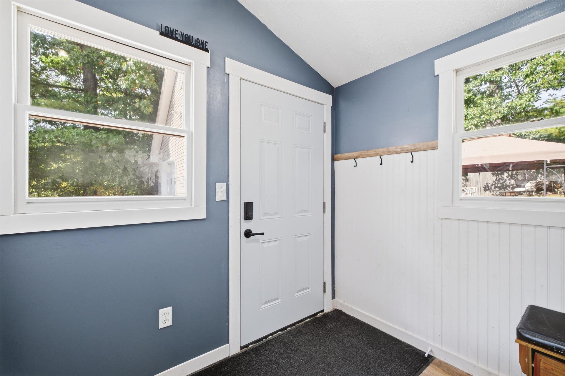 38 Eayers Pond Road, Hudson, NH 03051