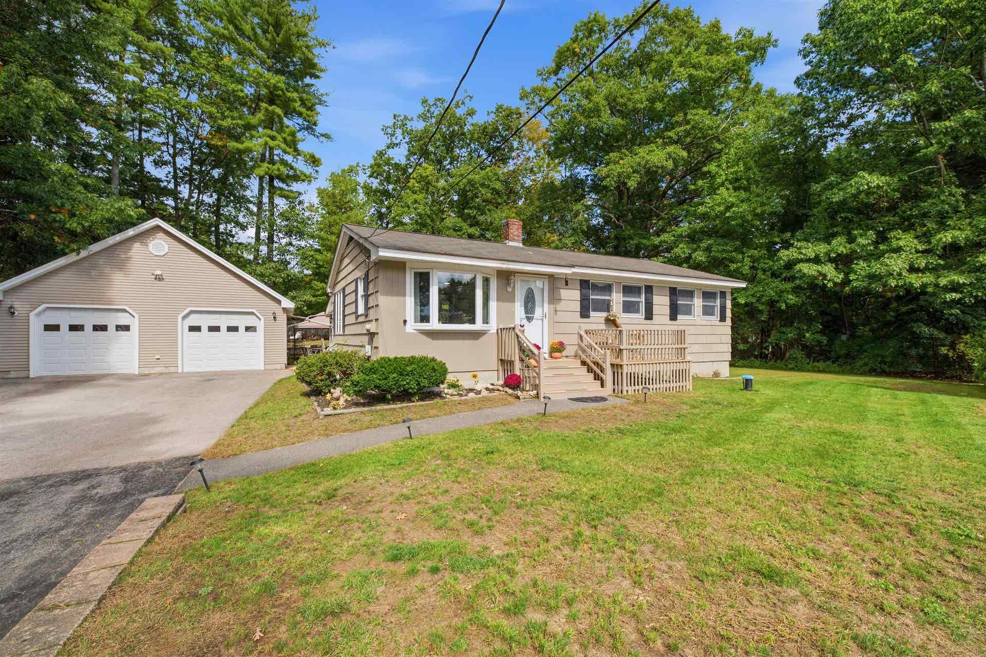 38 Eayers Pond Road, Hudson, NH 03051