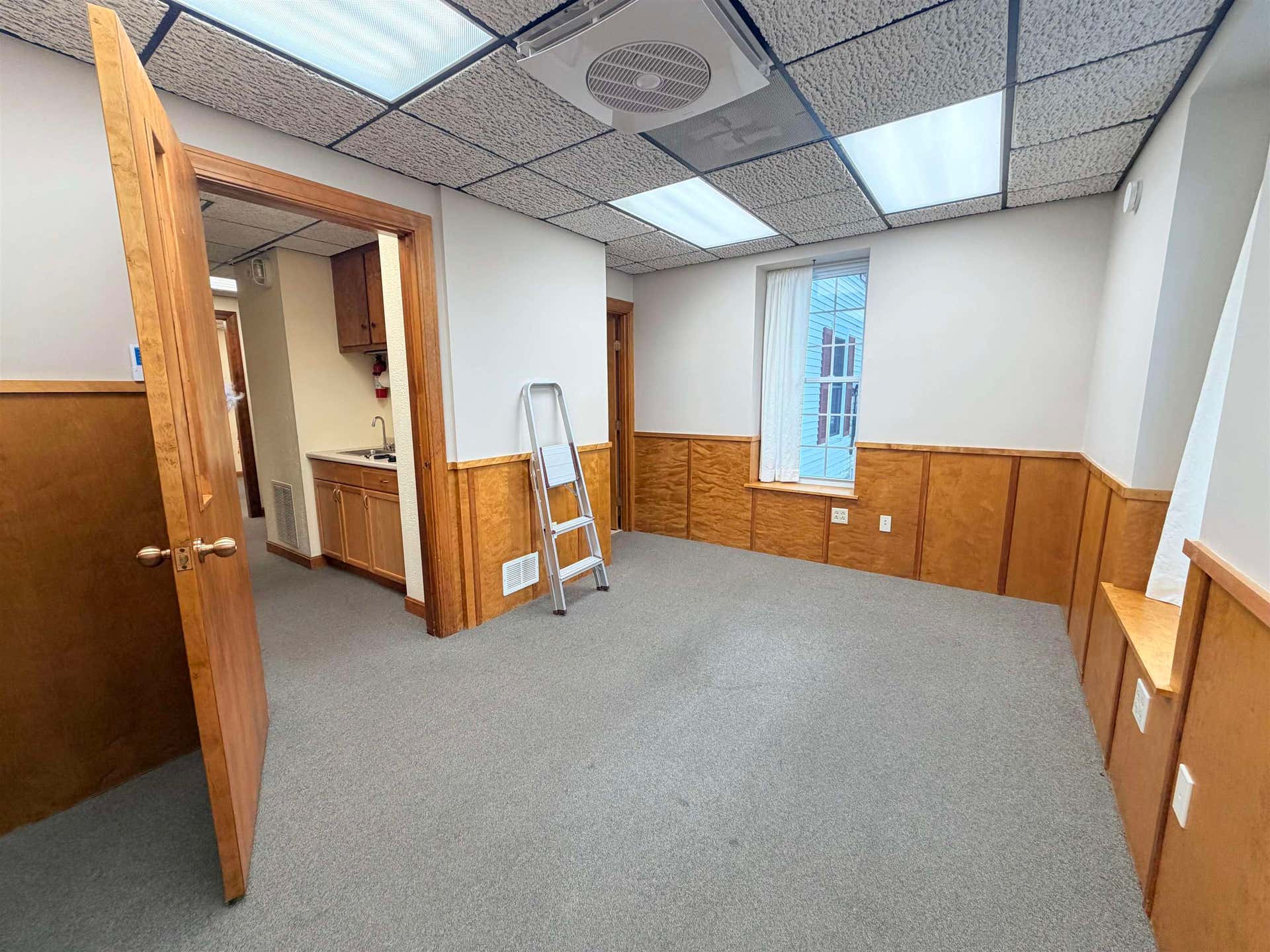 Unit 103 w/ private bath