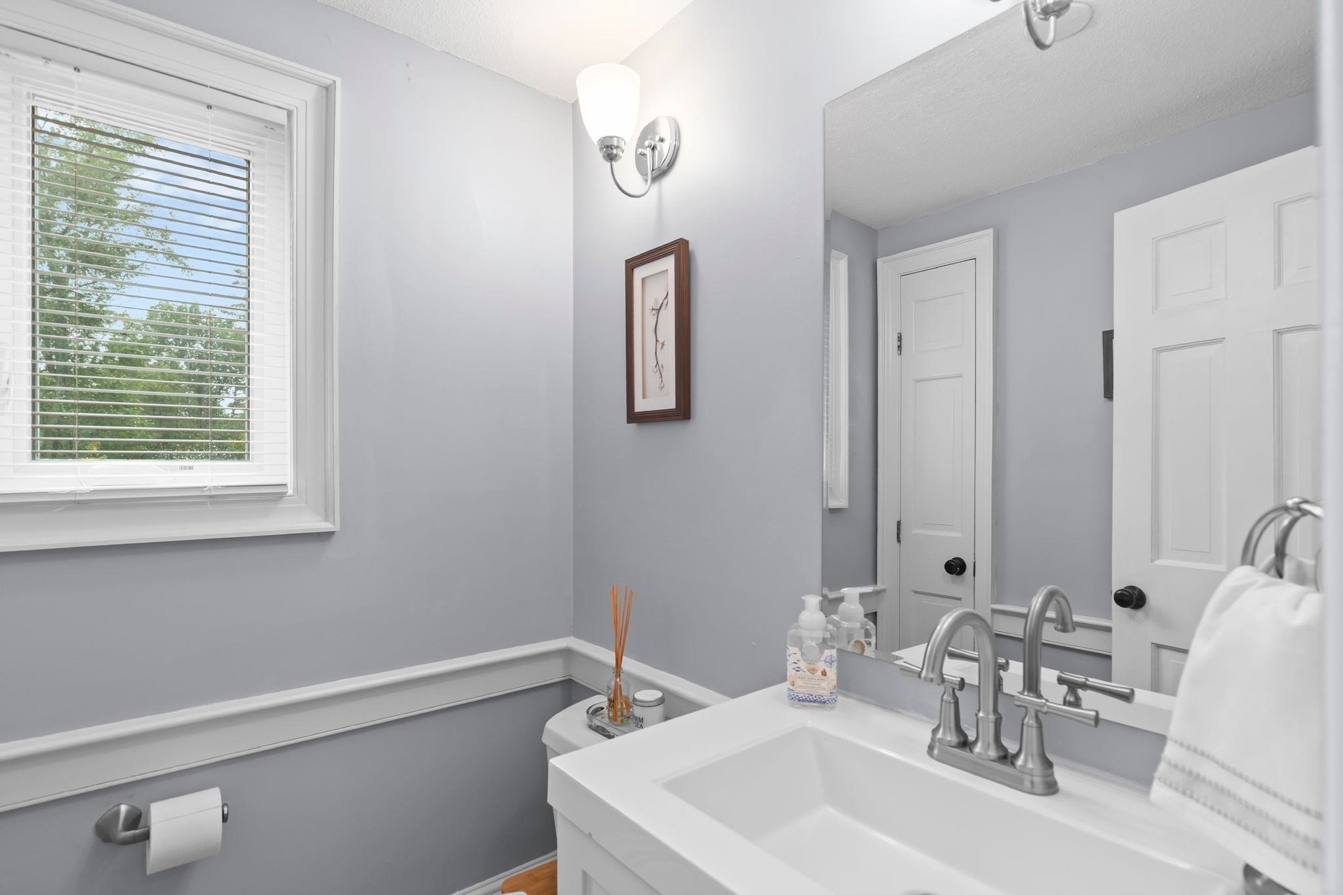 68 Stumpfield Road, Kensington, NH 03833