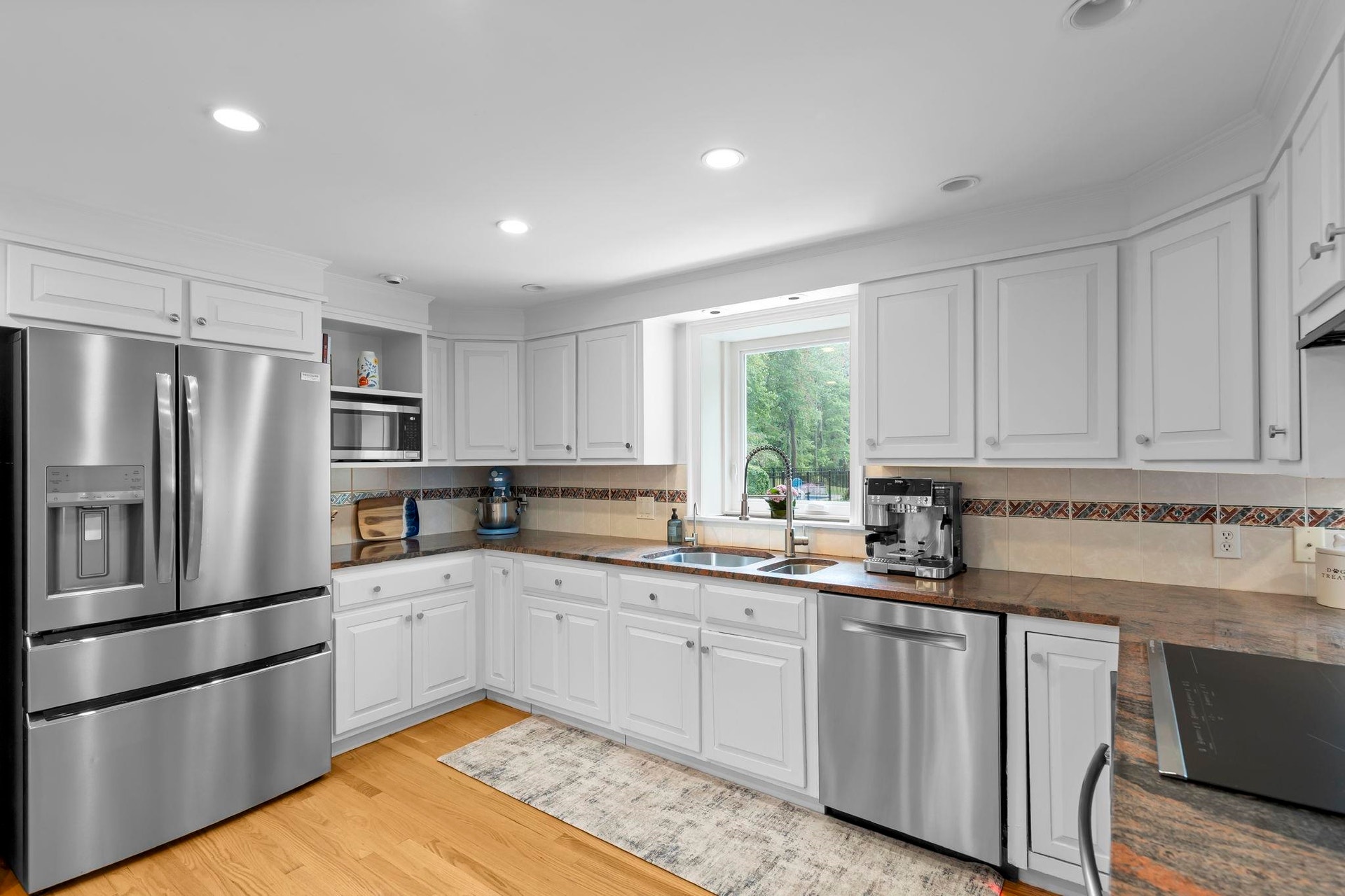 68 Stumpfield Road, Kensington, NH 03833