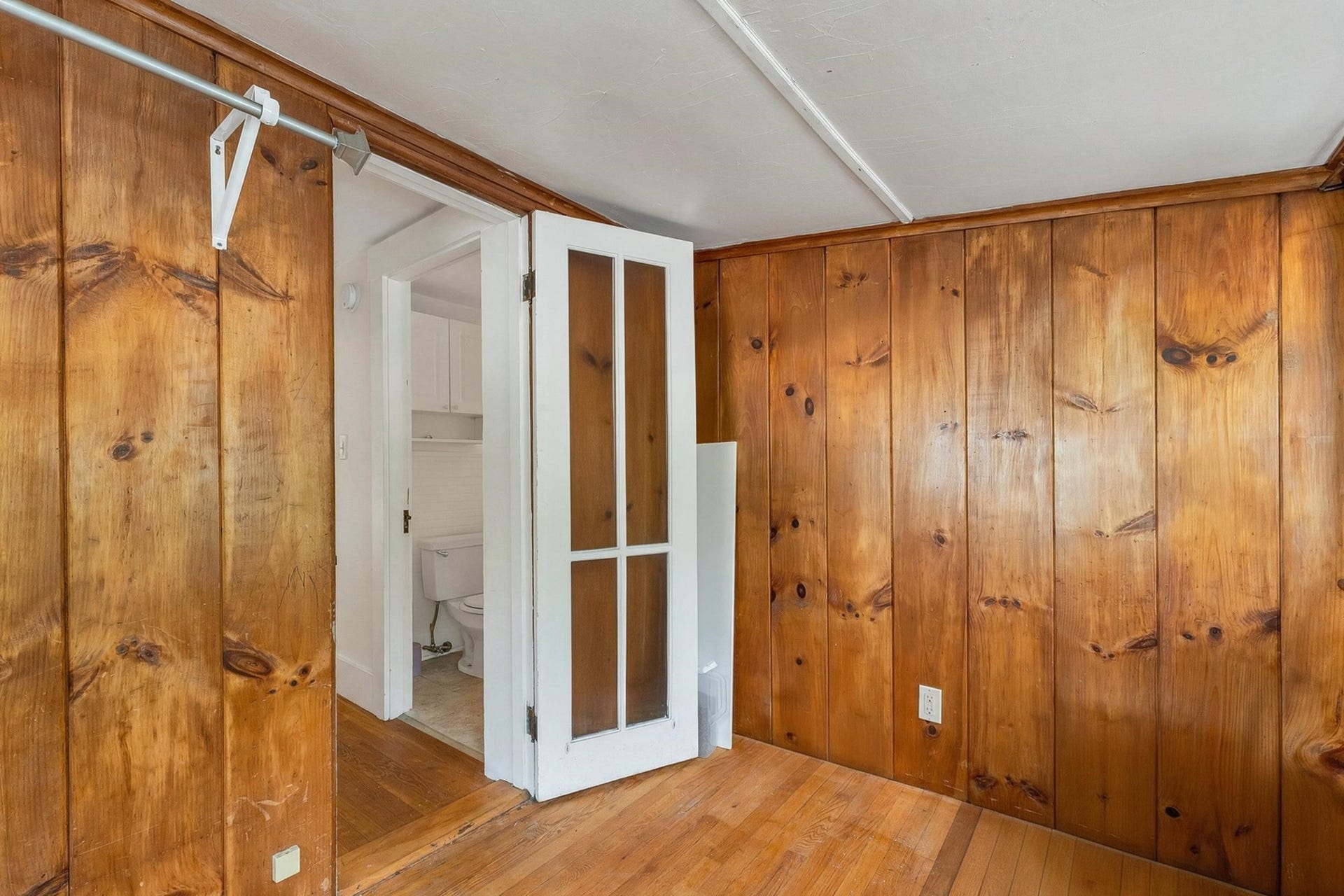 24 Messer Street, Laconia, NH 03246