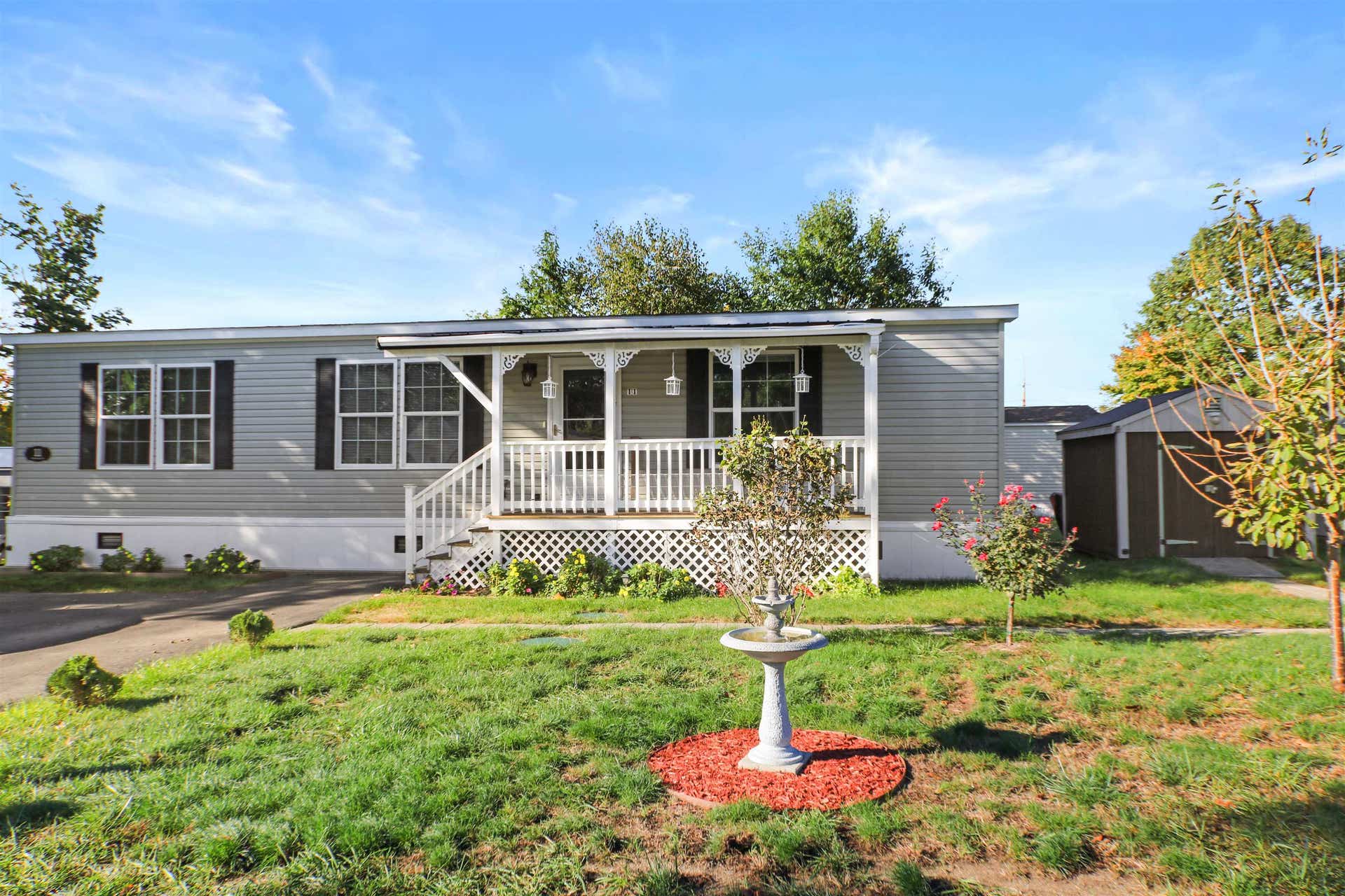 11 Riverview Drive, Rochester, NH 03867