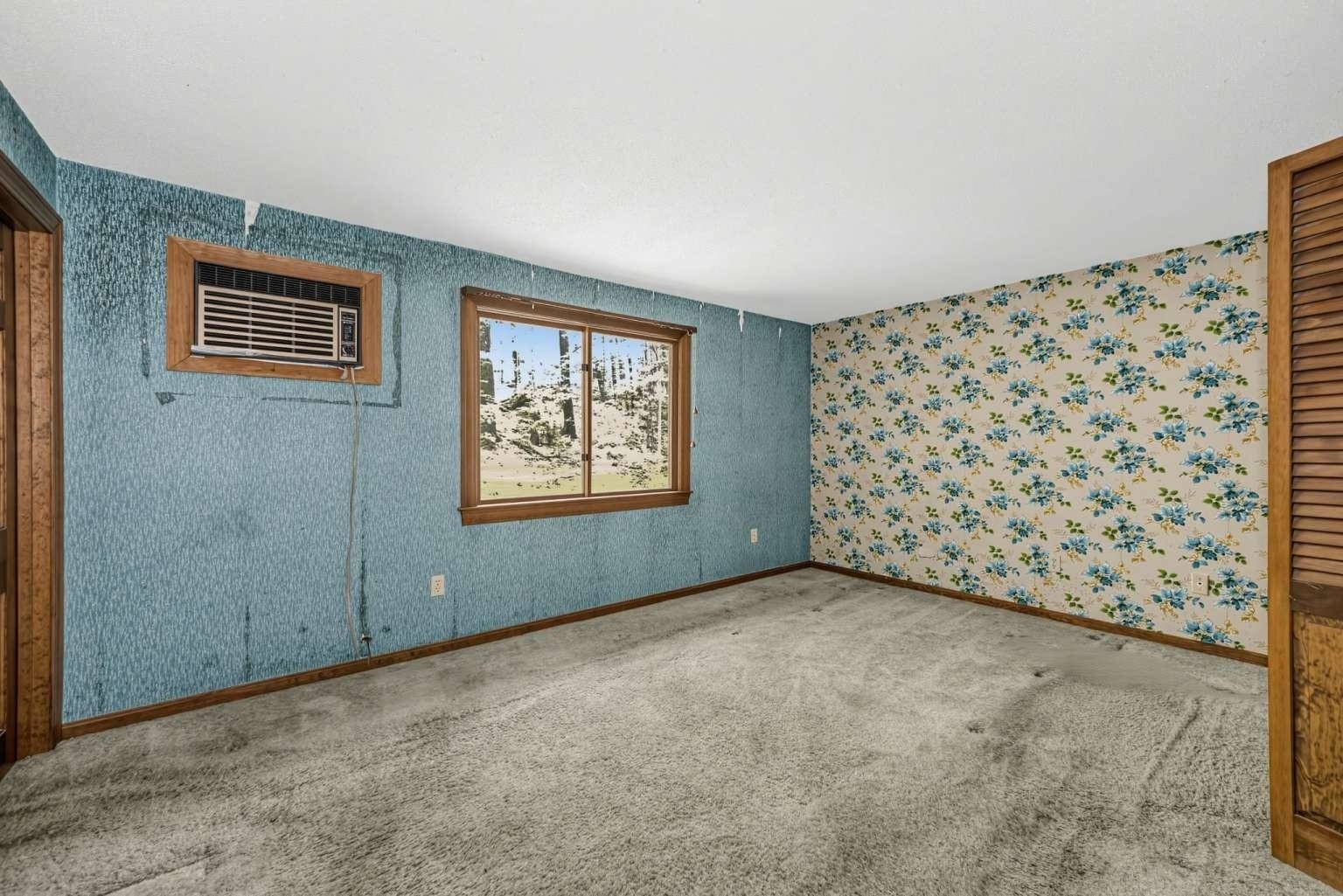 28 Beechwood Road, Hudson, NH 03051