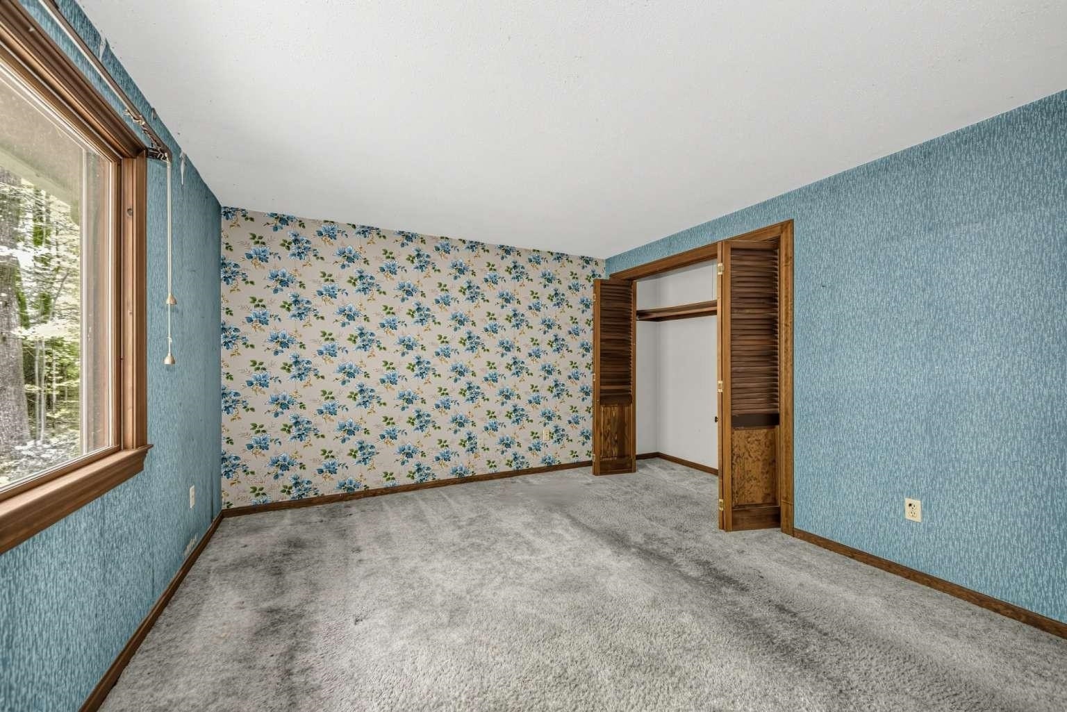28 Beechwood Road, Hudson, NH 03051