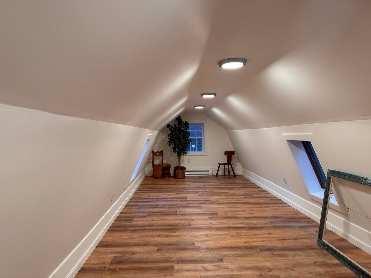 Bonus Room Off The Bedroom