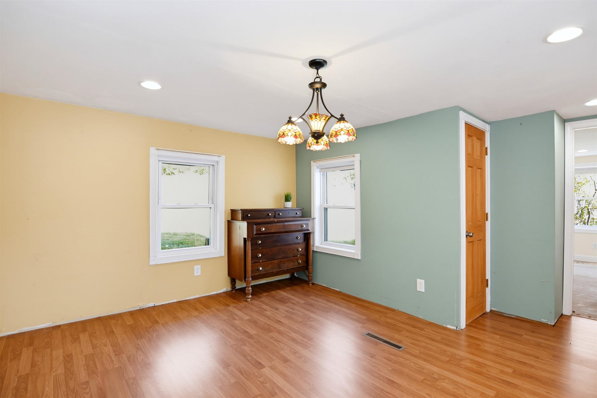 185 Elm Street, Goffstown, NH 03045