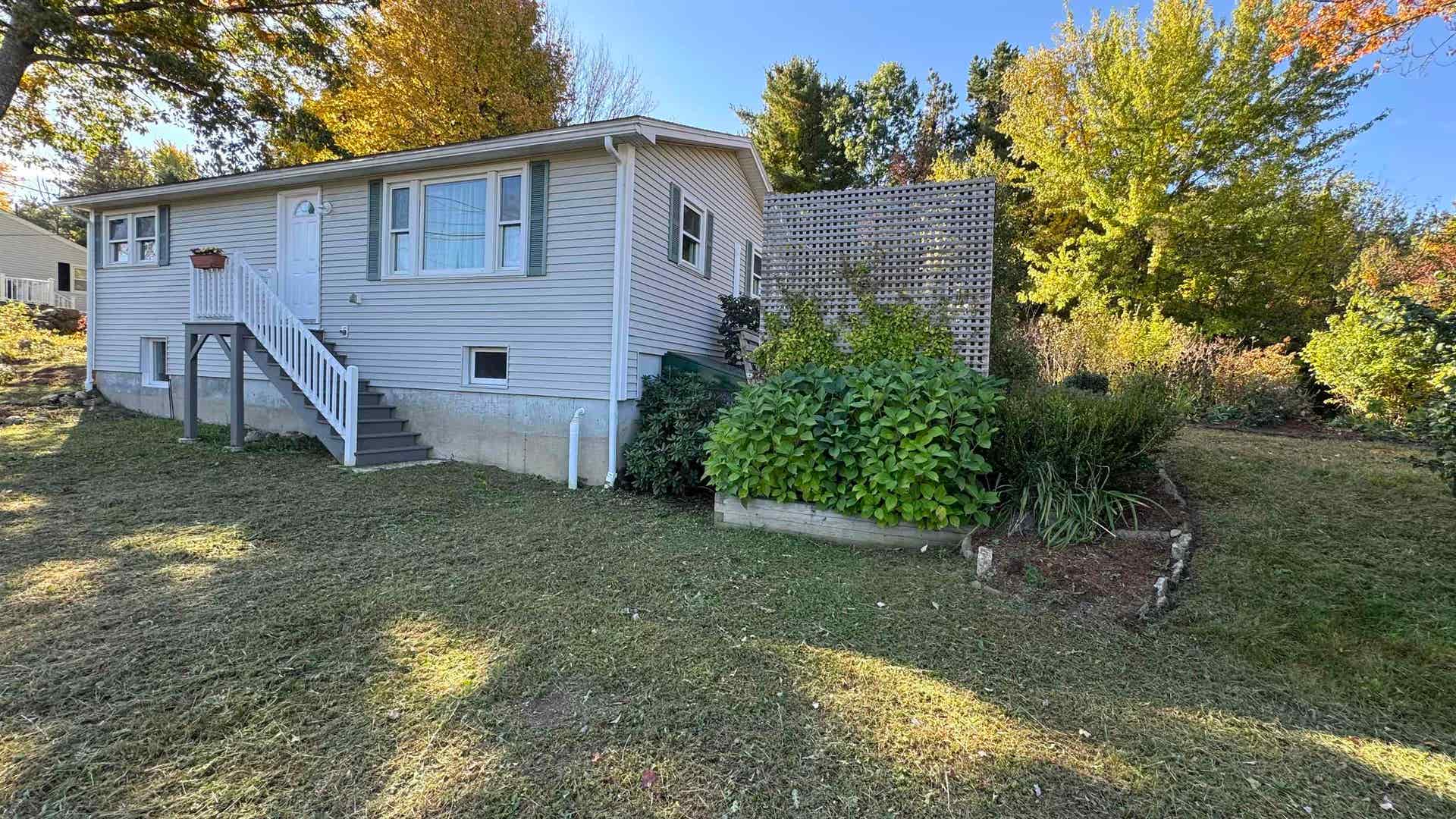 5 Meadow Lane, Goffstown, NH 03045
