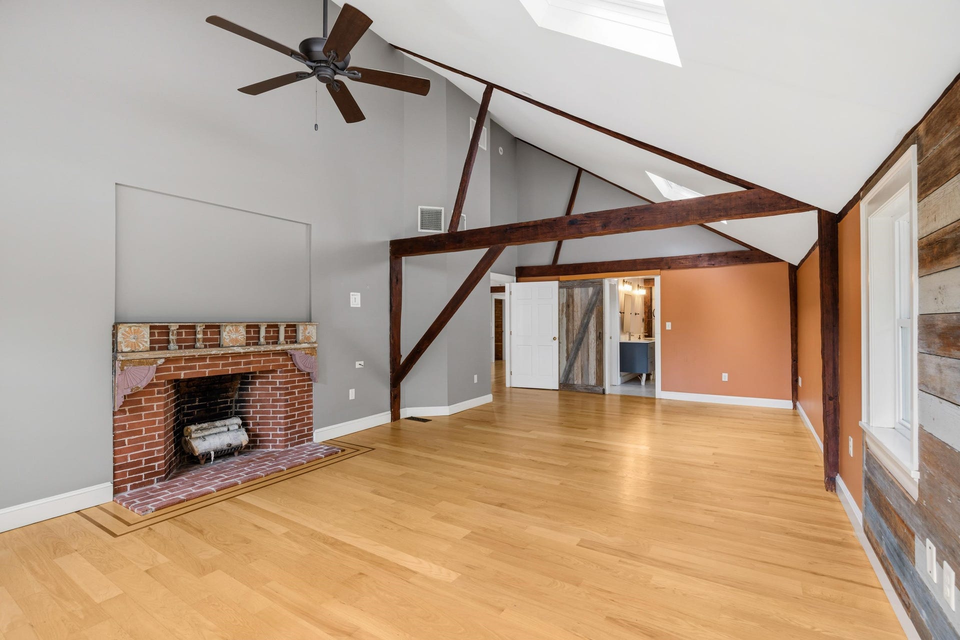 17 NEWFIELDS Road, Exeter, NH 03833