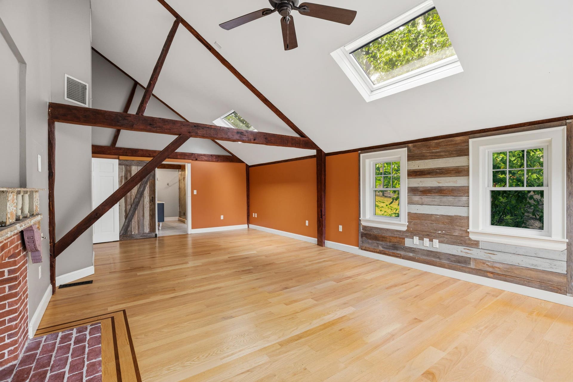 17 NEWFIELDS Road, Exeter, NH 03833