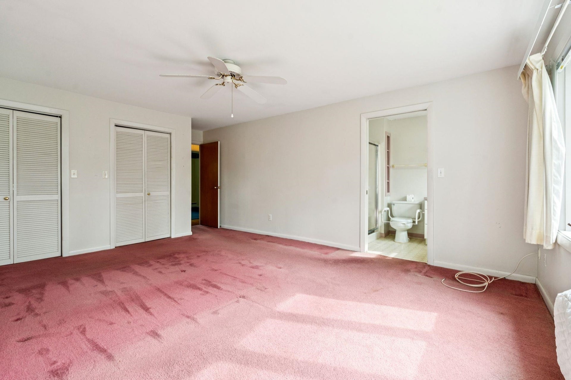74 Coakley Road, Portsmouth, NH 03801