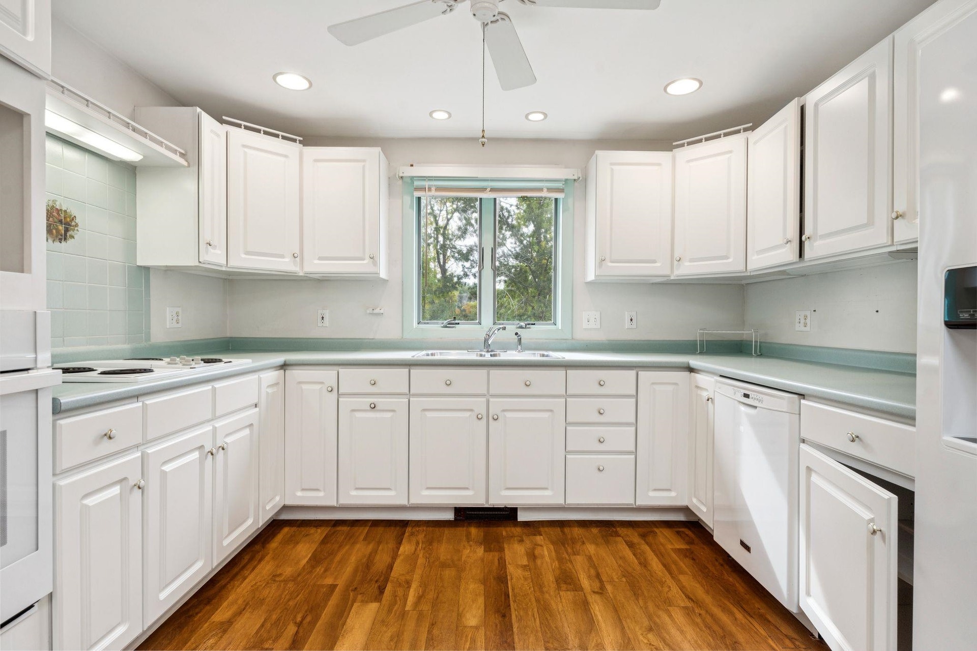 74 Coakley Road, Portsmouth, NH 03801