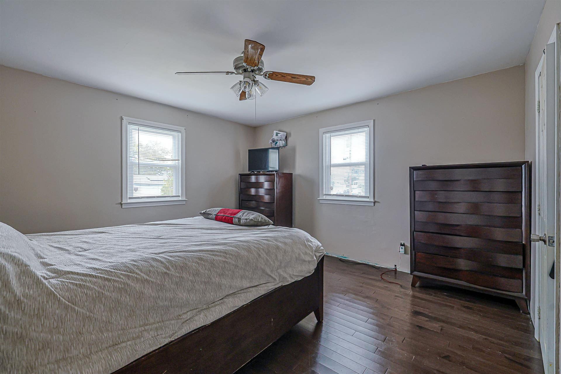 205 Bourne Street, Manchester, NH 03103