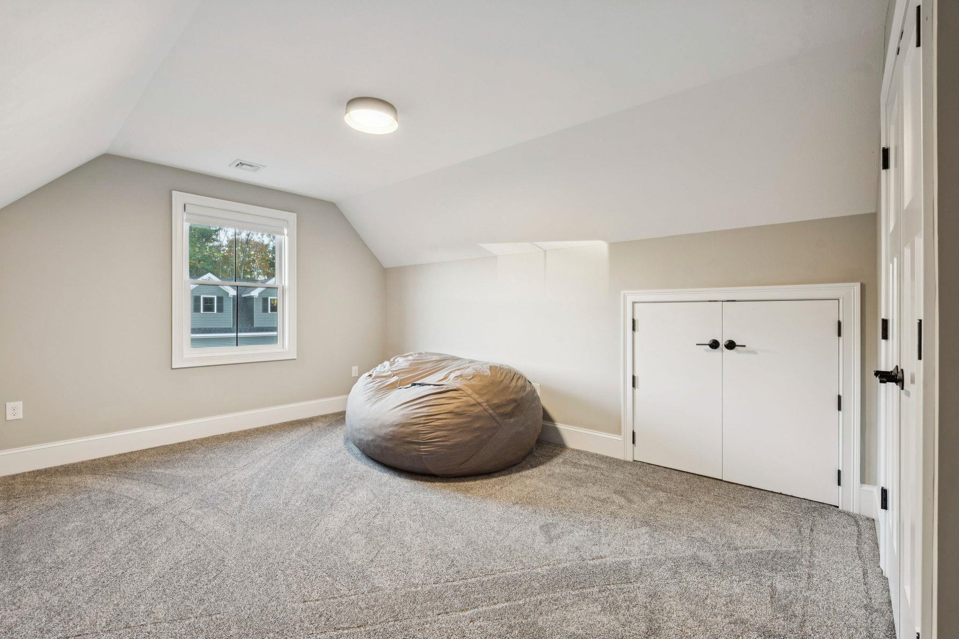 6 Shipwright Way, Newington, NH 03801