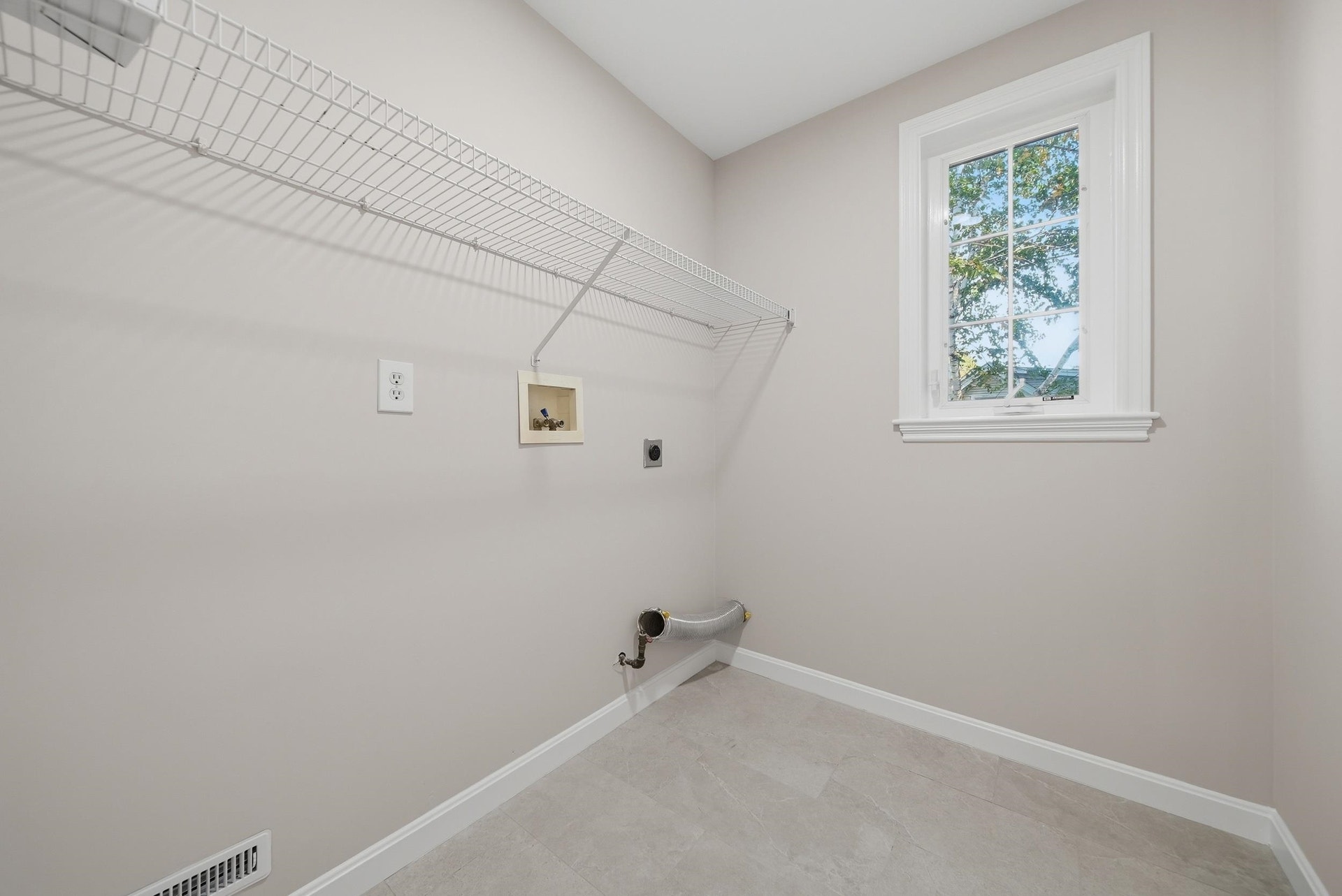 17 Glencliff Way, Nashua, NH 03063