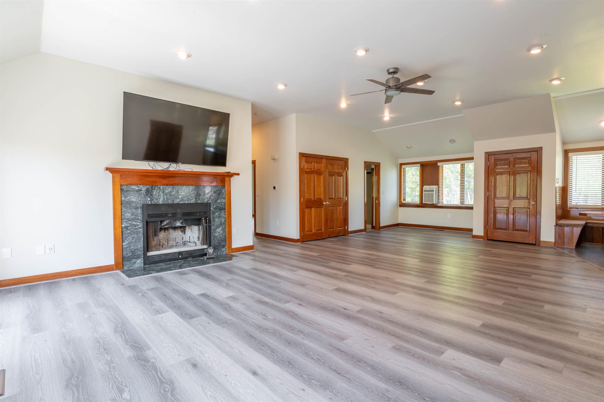51 Depot Road, Hampton Falls, NH 03644