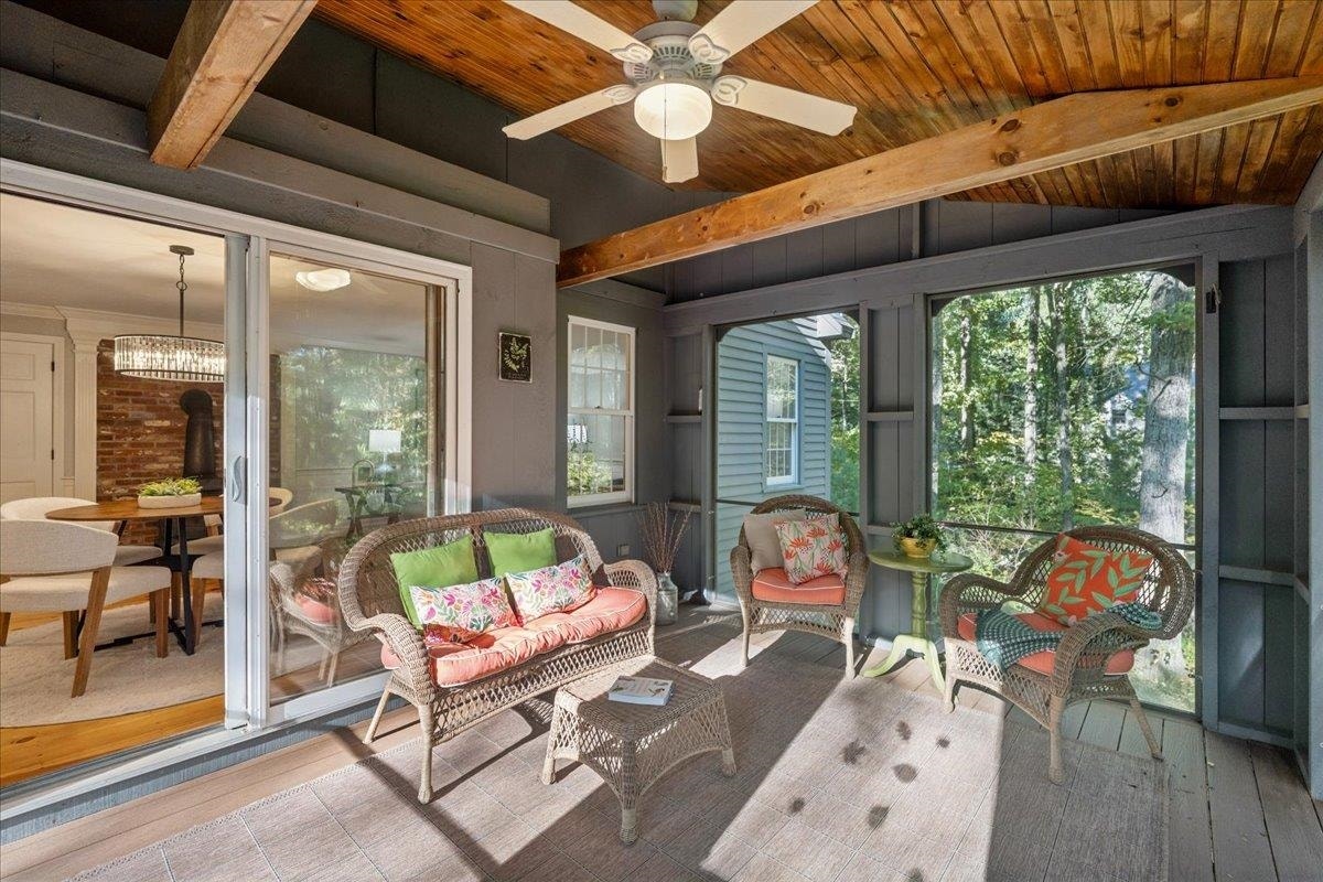 33 Ledgewood Road, Bedford, NH 03110