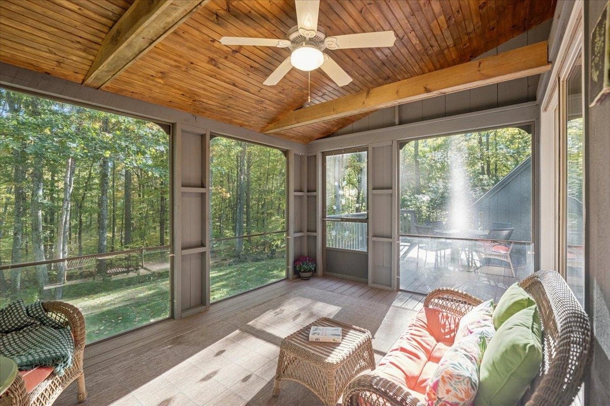 33 Ledgewood Road, Bedford, NH 03110