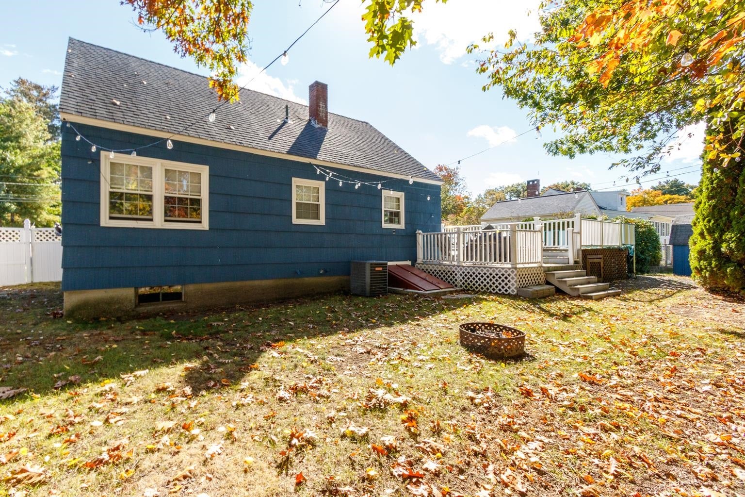 4 Blackstone Street, Hudson, NH 03051