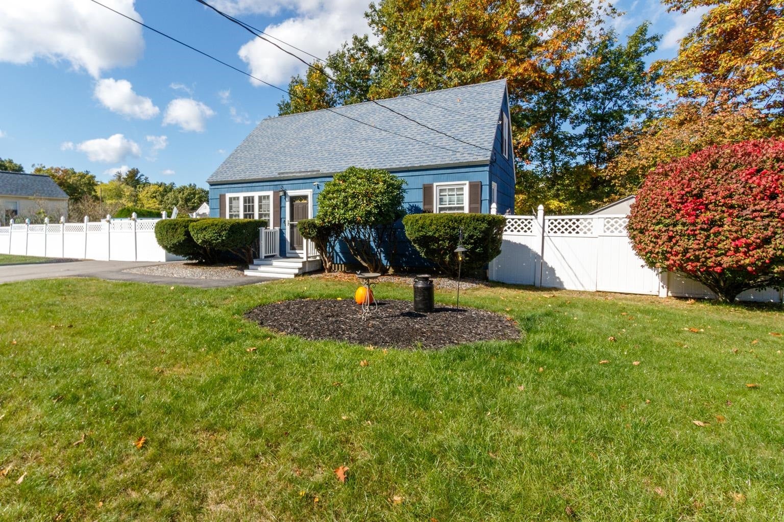 4 Blackstone Street, Hudson, NH 03051