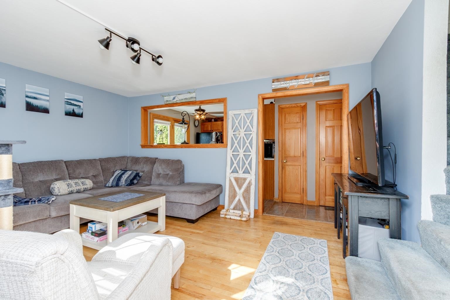 4 Blackstone Street, Hudson, NH 03051