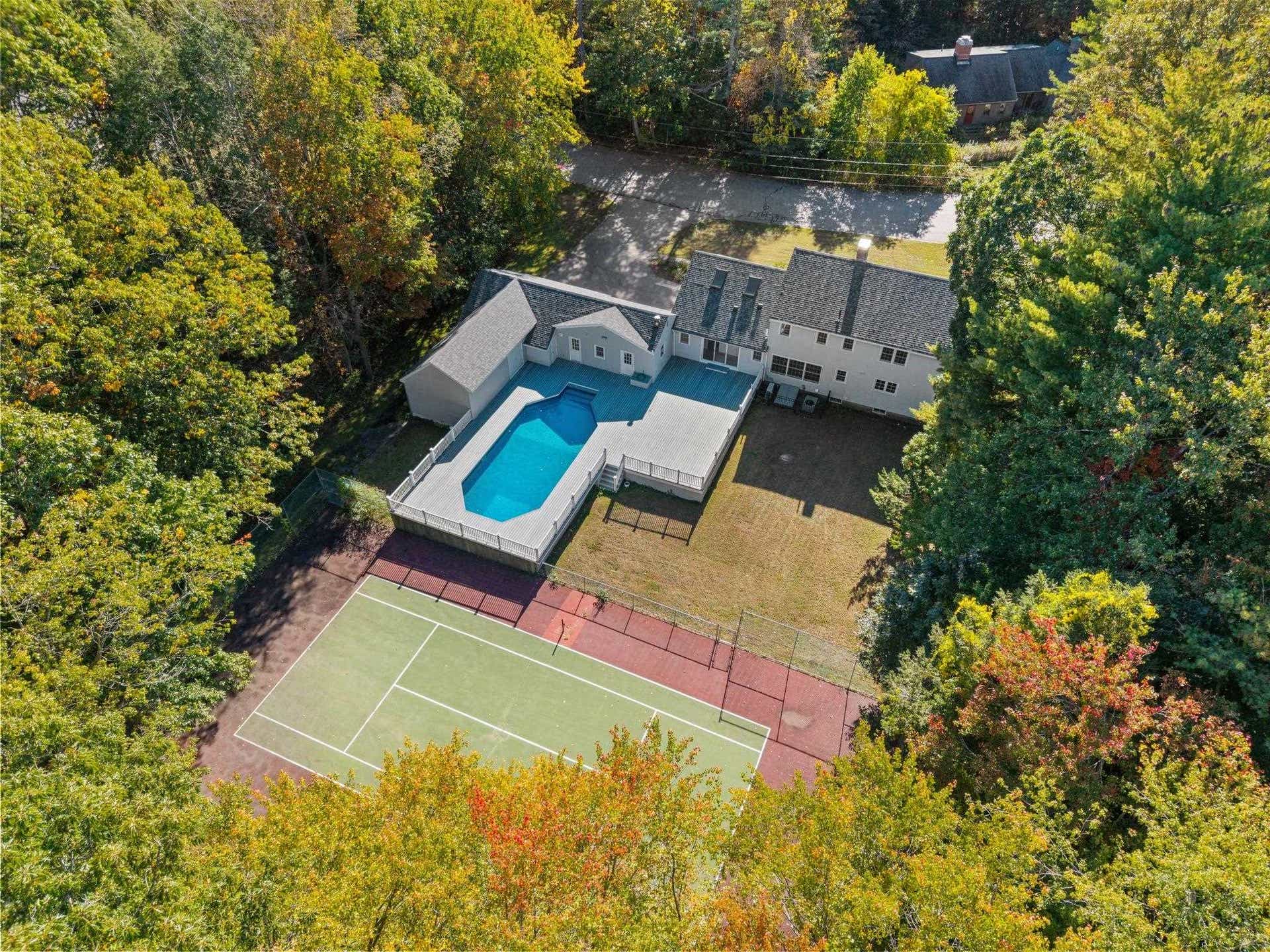 2 Regina Road, Portsmouth, NH 03801
