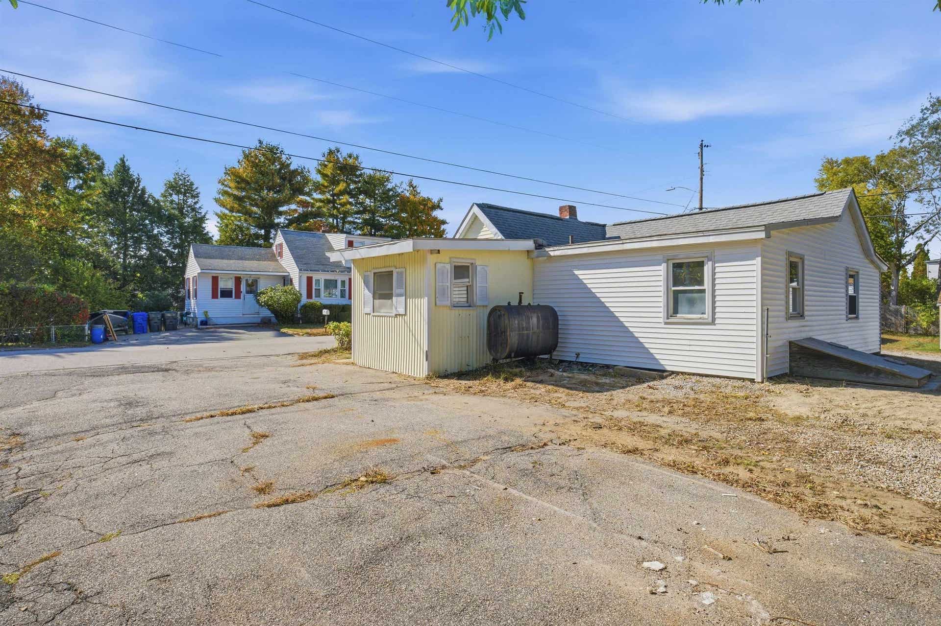 186 Peabody Avenue, Manchester, NH 03109