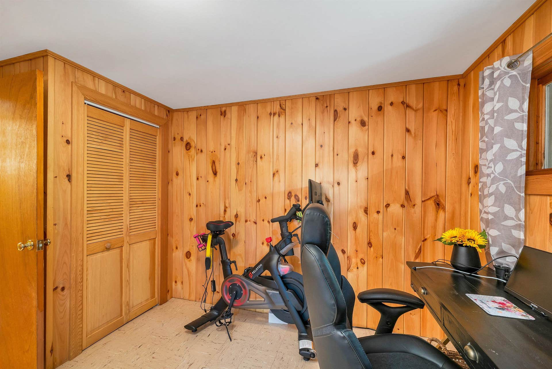 118 Castle Shore Road, Moultonborough, NH 03254