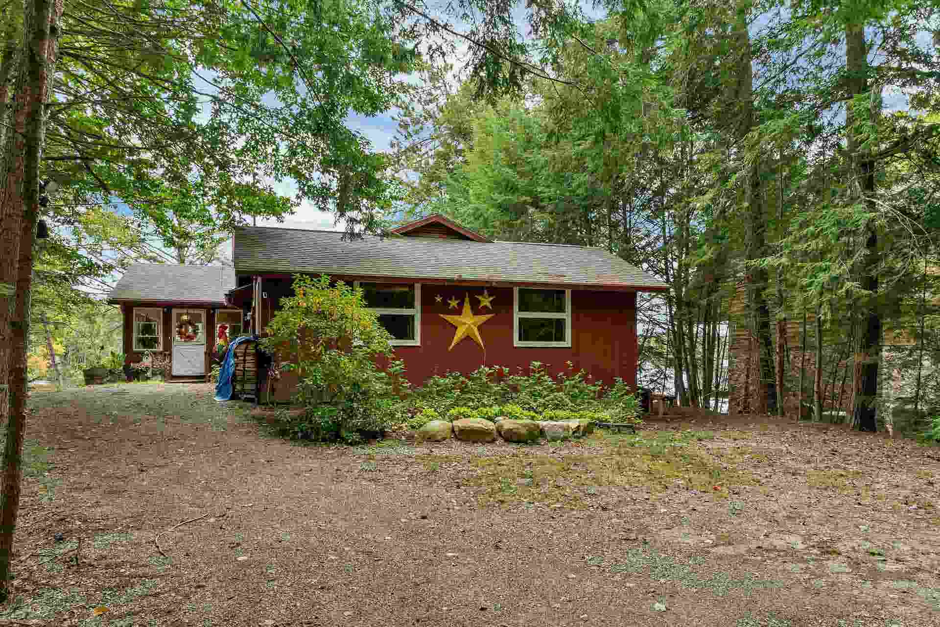 118 Castle Shore Road, Moultonborough, NH 03254