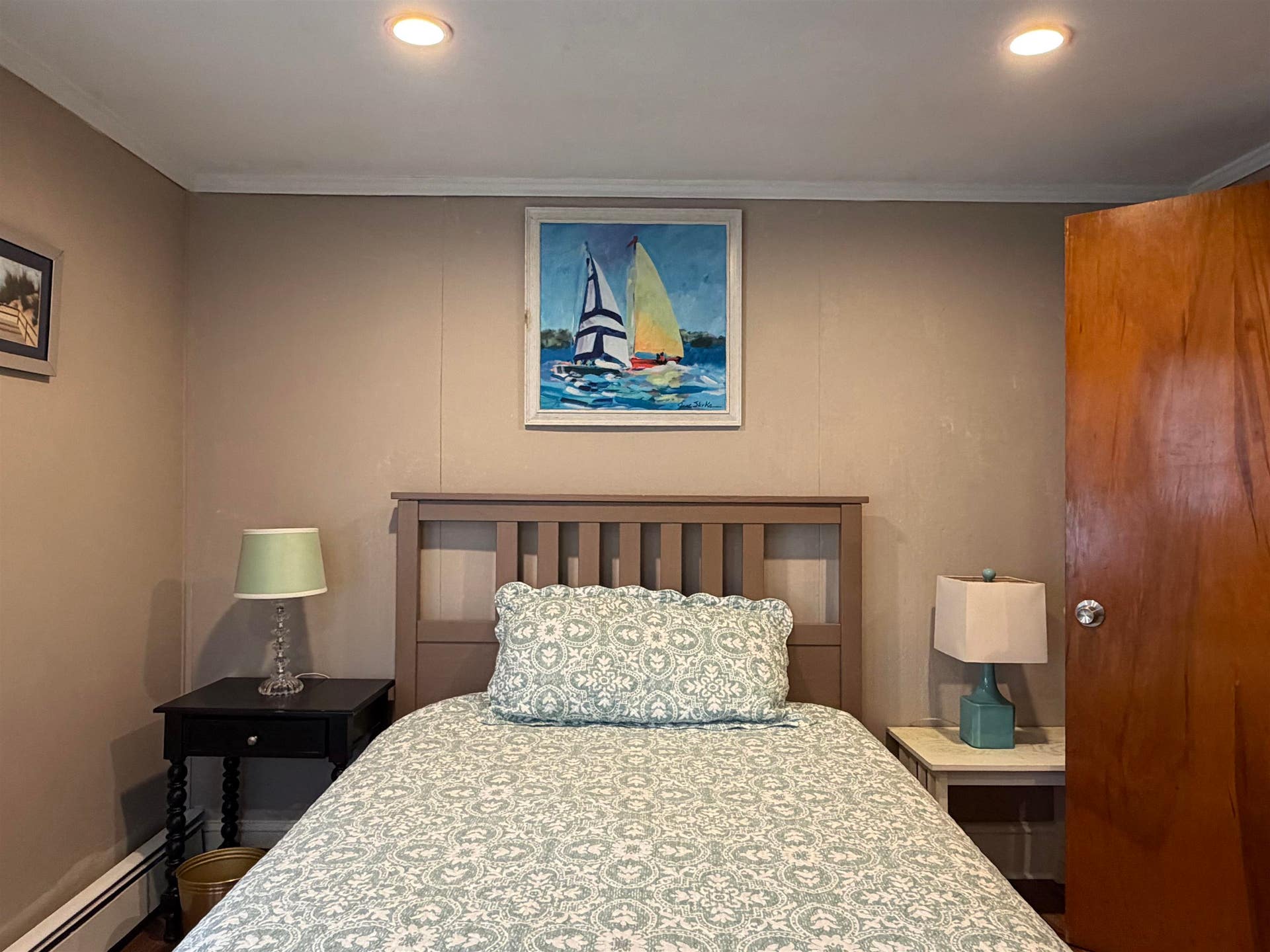 24 Campton Street, Hampton, NH 03842