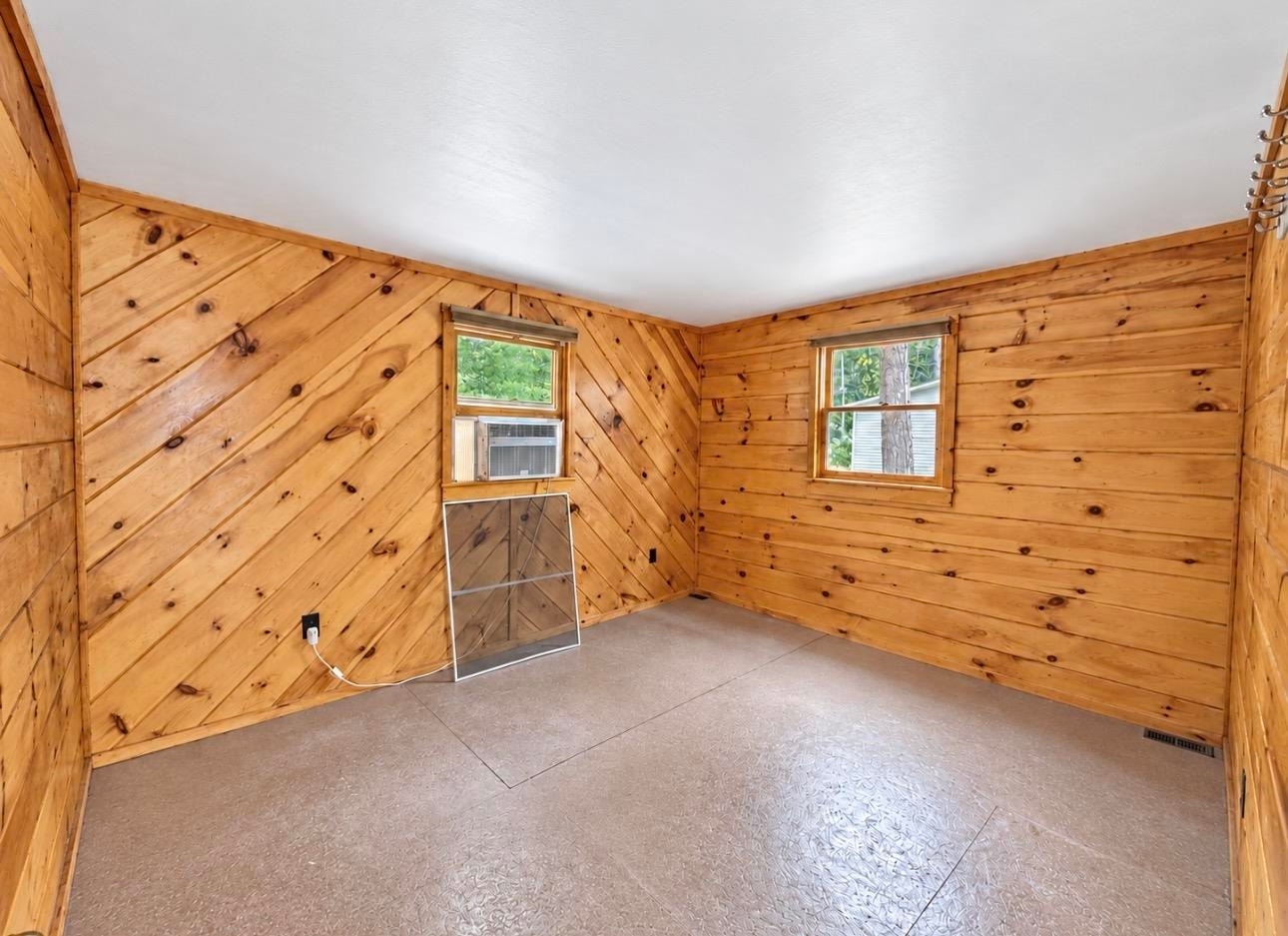 10 Acorn Drive, Ossipee, NH 03864
