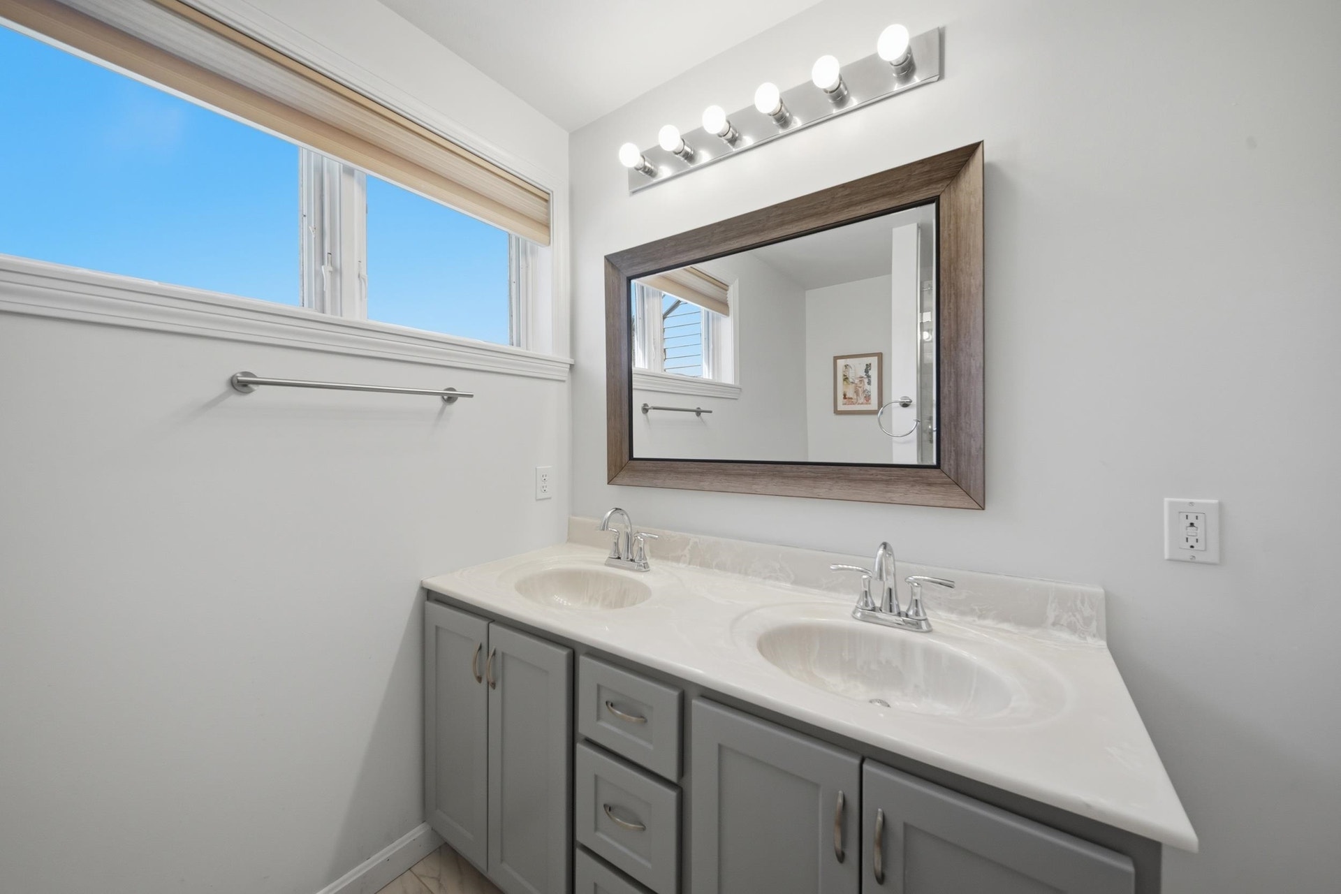 35 Coles Way, Atkinson, NH 03811